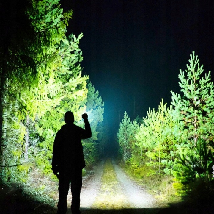 MOCNA LATARKA TAKTYCZNA LED WODOODPORNA ZOOM USB Marka DDK