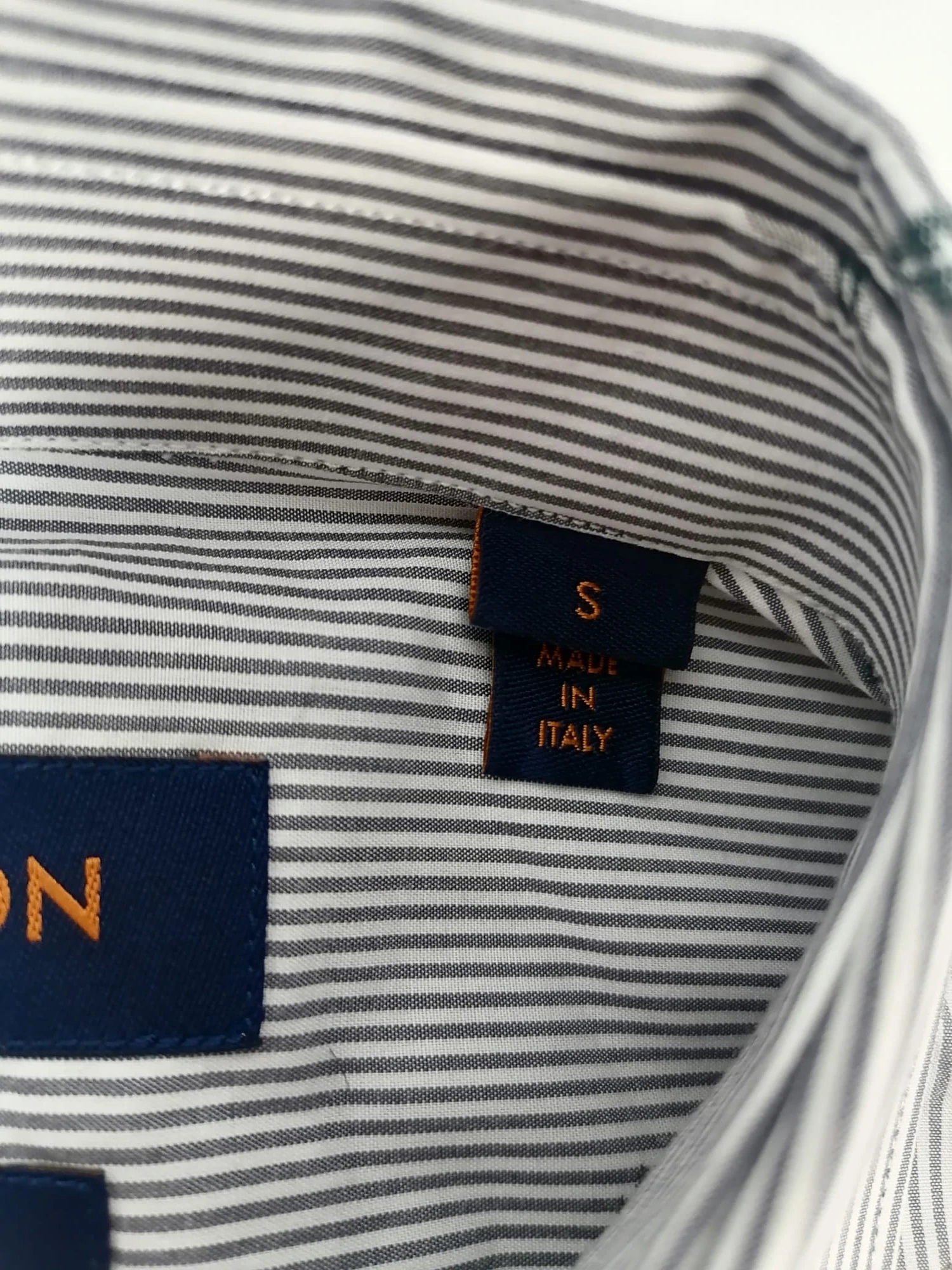 Koszula LV z motywem kwiatowym LOUIS VUITTON S Rodzaj kołnierzyka kołnierzyk