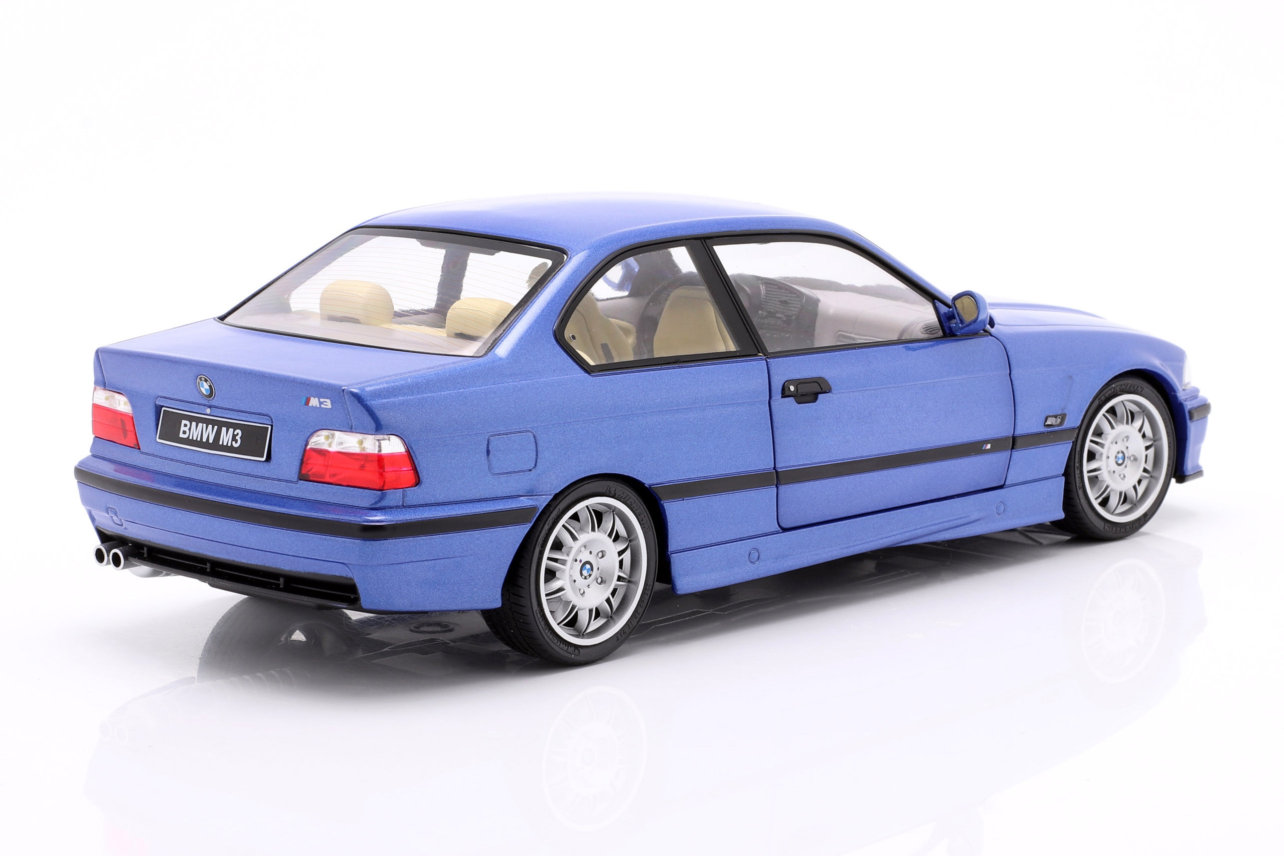 Sběratelský Model Auta Bmw M3 E36 1996 Coupe Solido Měřítko 1:18 1/18