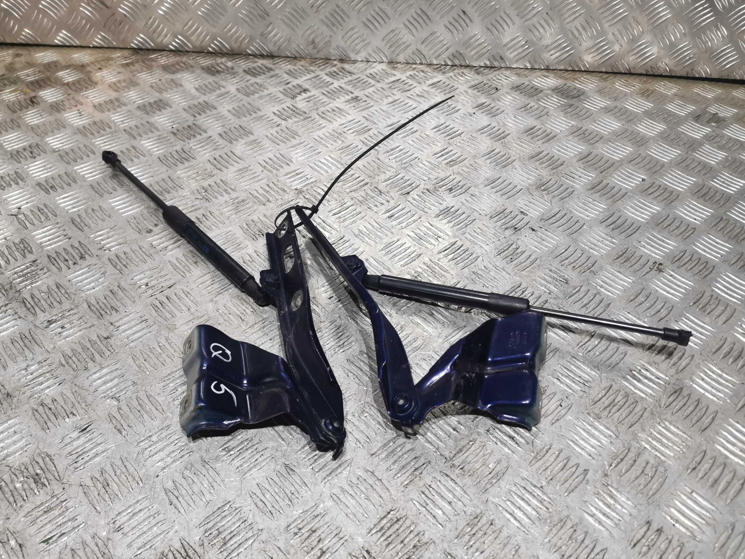 Петли шарнир капота AUDI Q5 8R LIFT 2012-