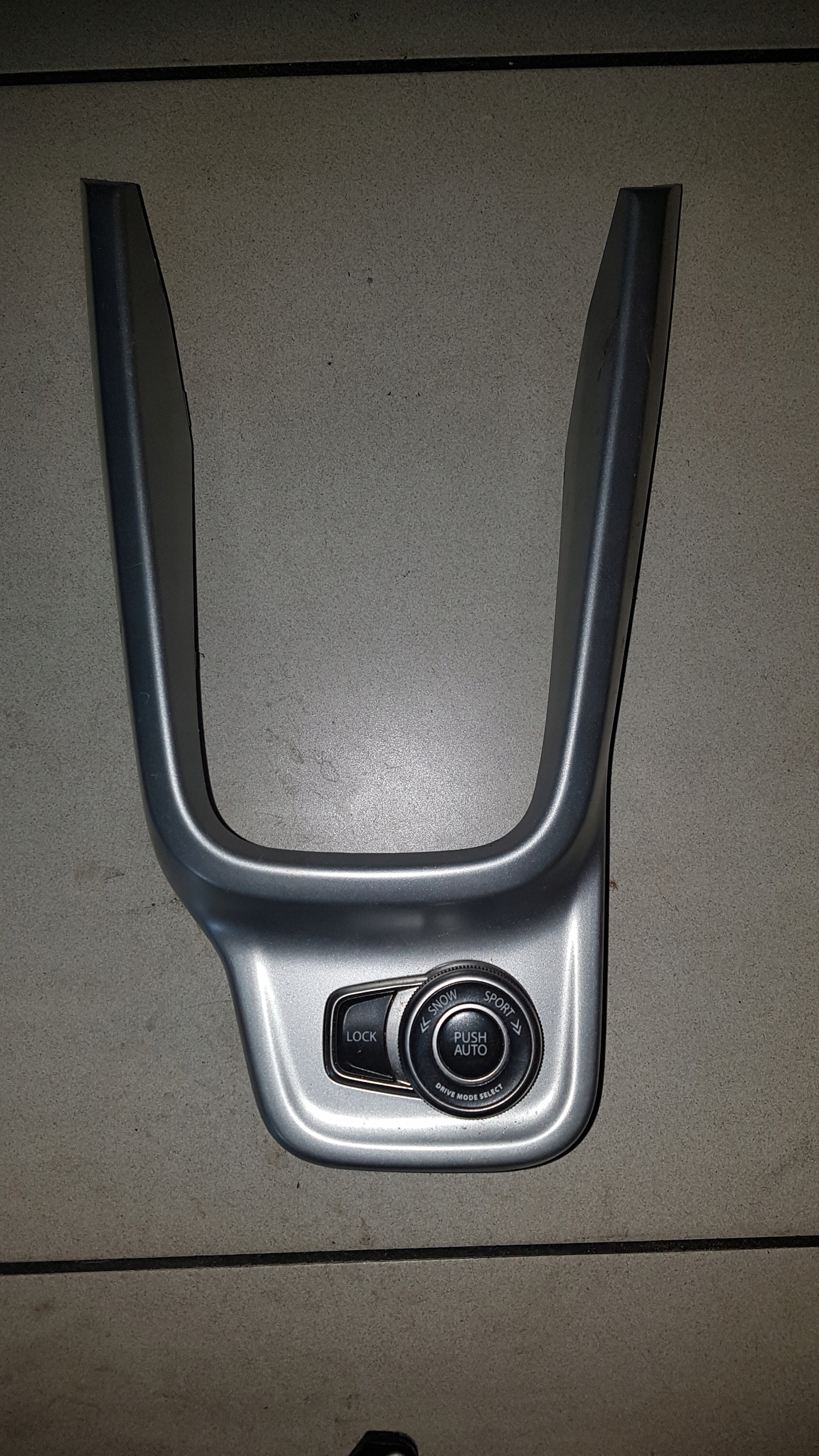 VITARA III 15-РАМКА ПРИВОДУ ТУНЕЛЮ КНОПКА