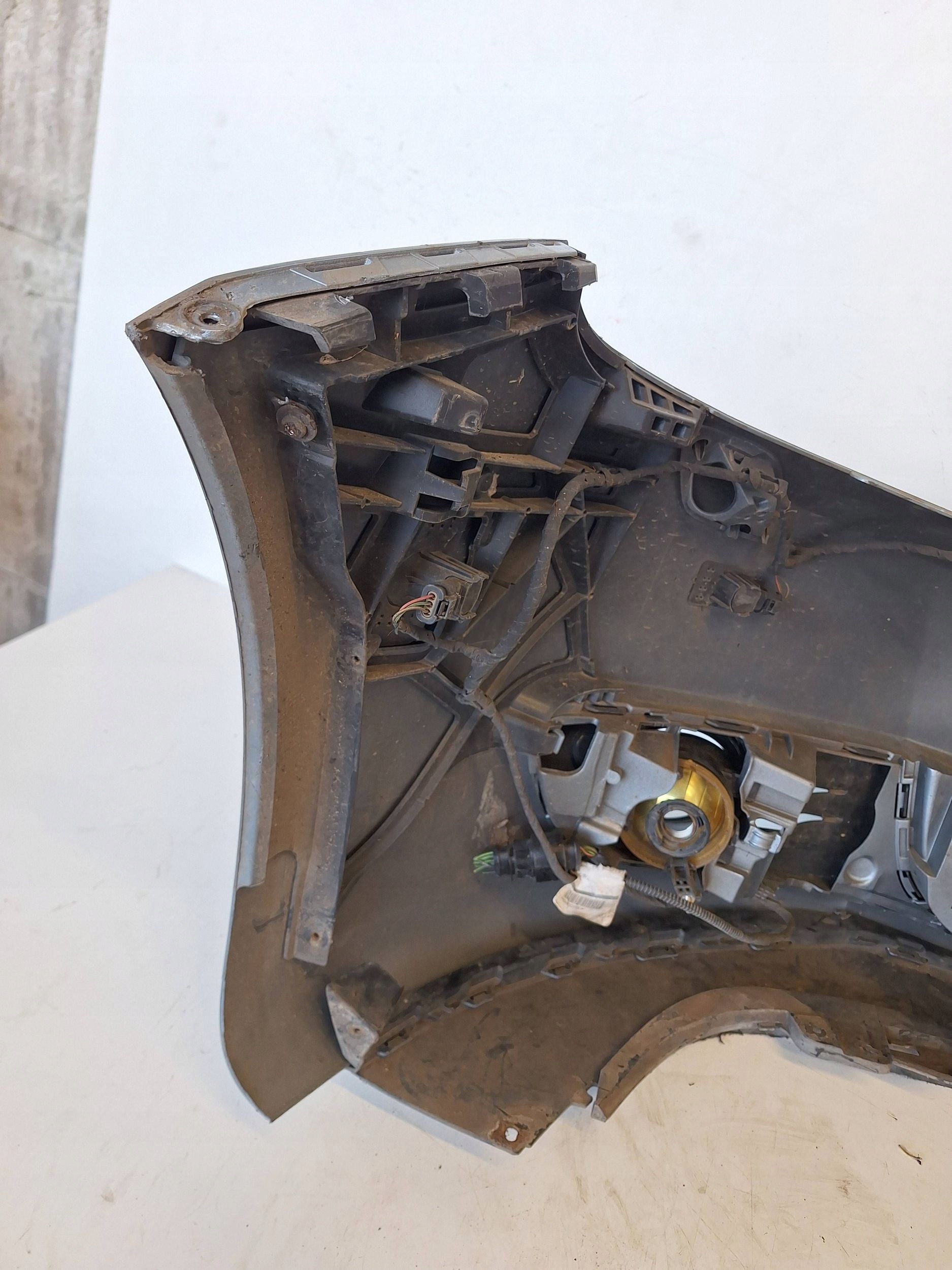 VOLKSWAGEN GOLF VI plus 08-13 bumper + grille + PDC 5M0807221