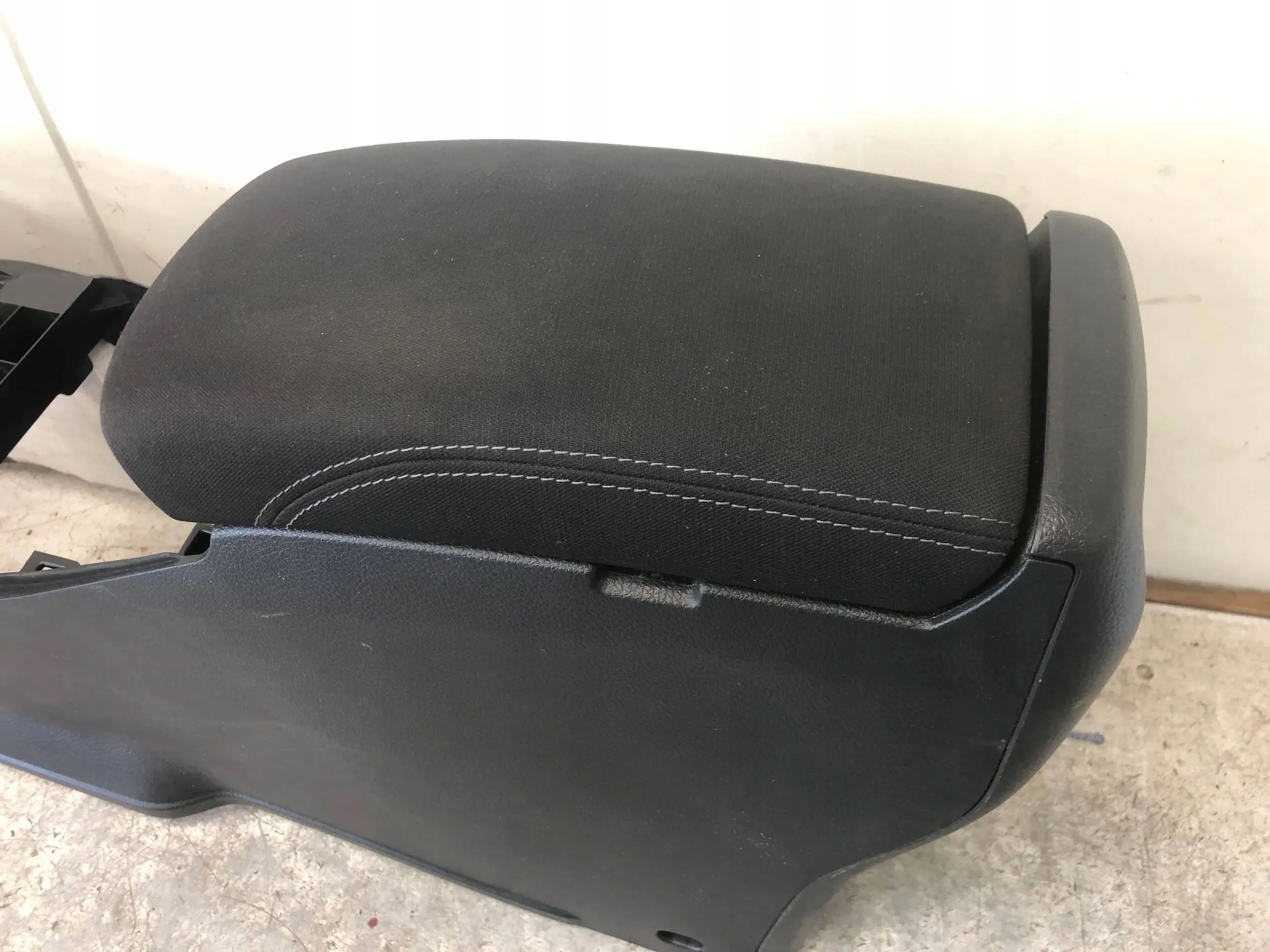 TUNEL central armrest NISSAN QASHQAI II