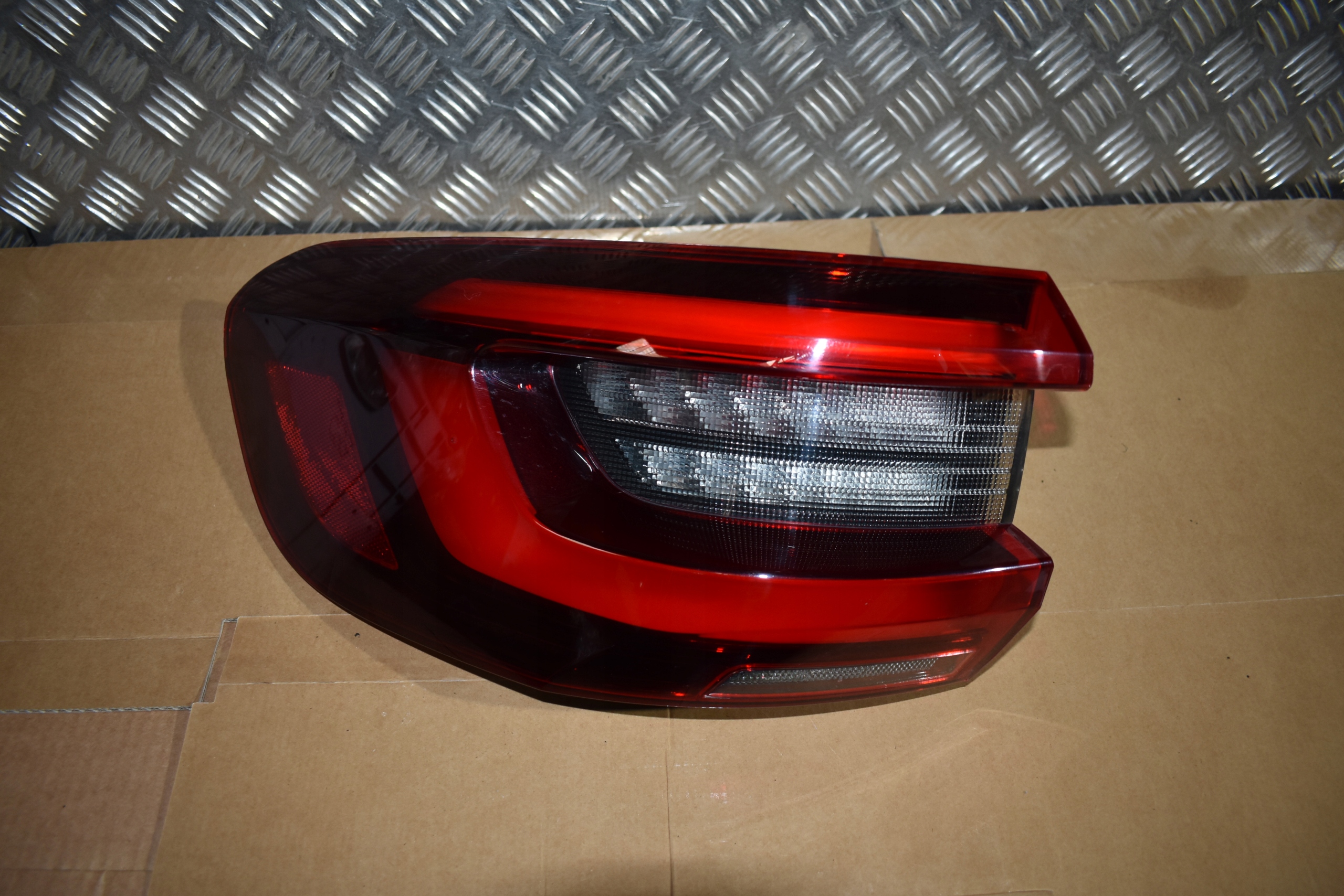 perfect condition light rear part rear left BMW G05 USA 1