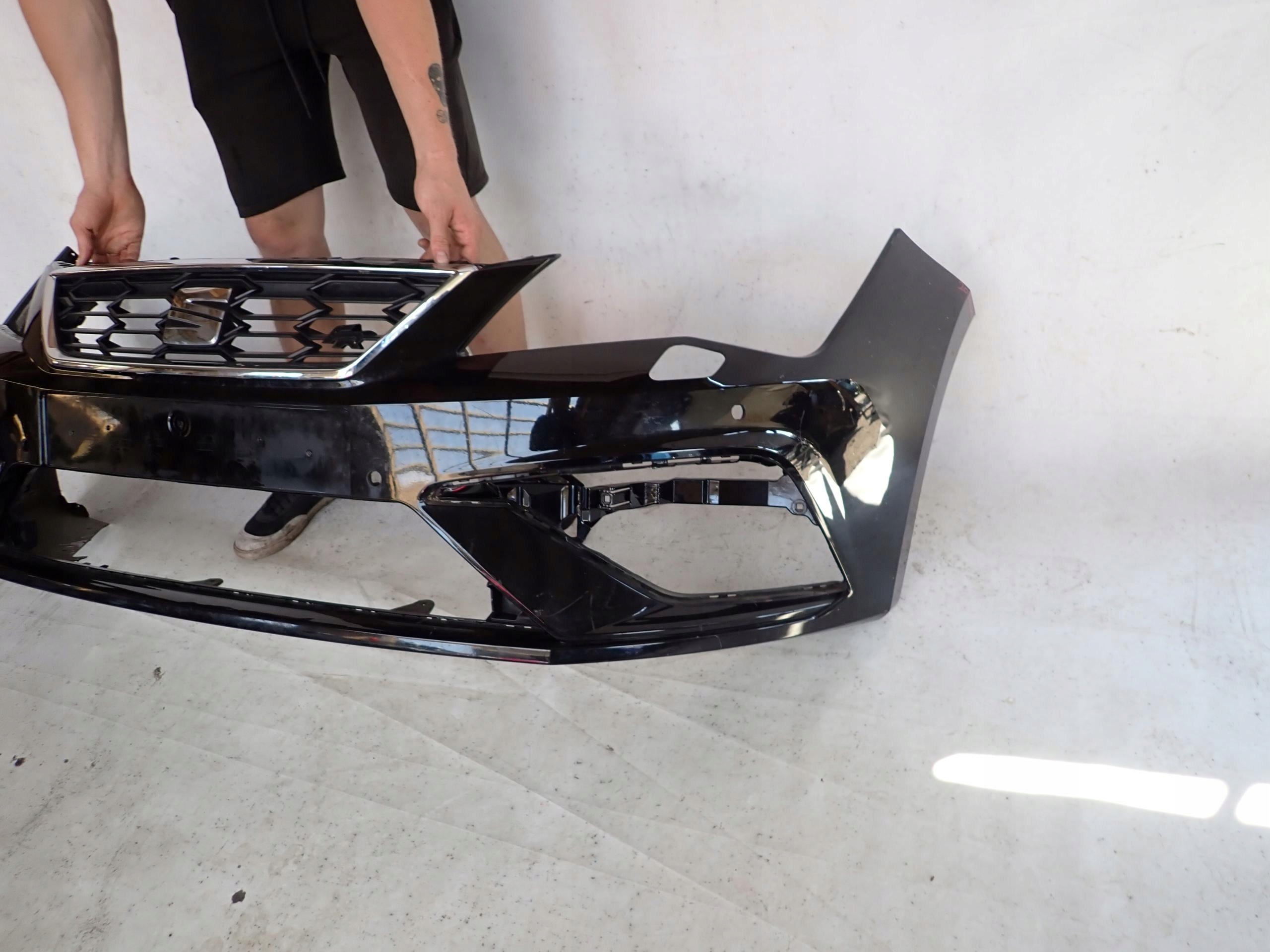 SEAT LEON III 5F LIFT FR 17- bumper front front PDC SPR