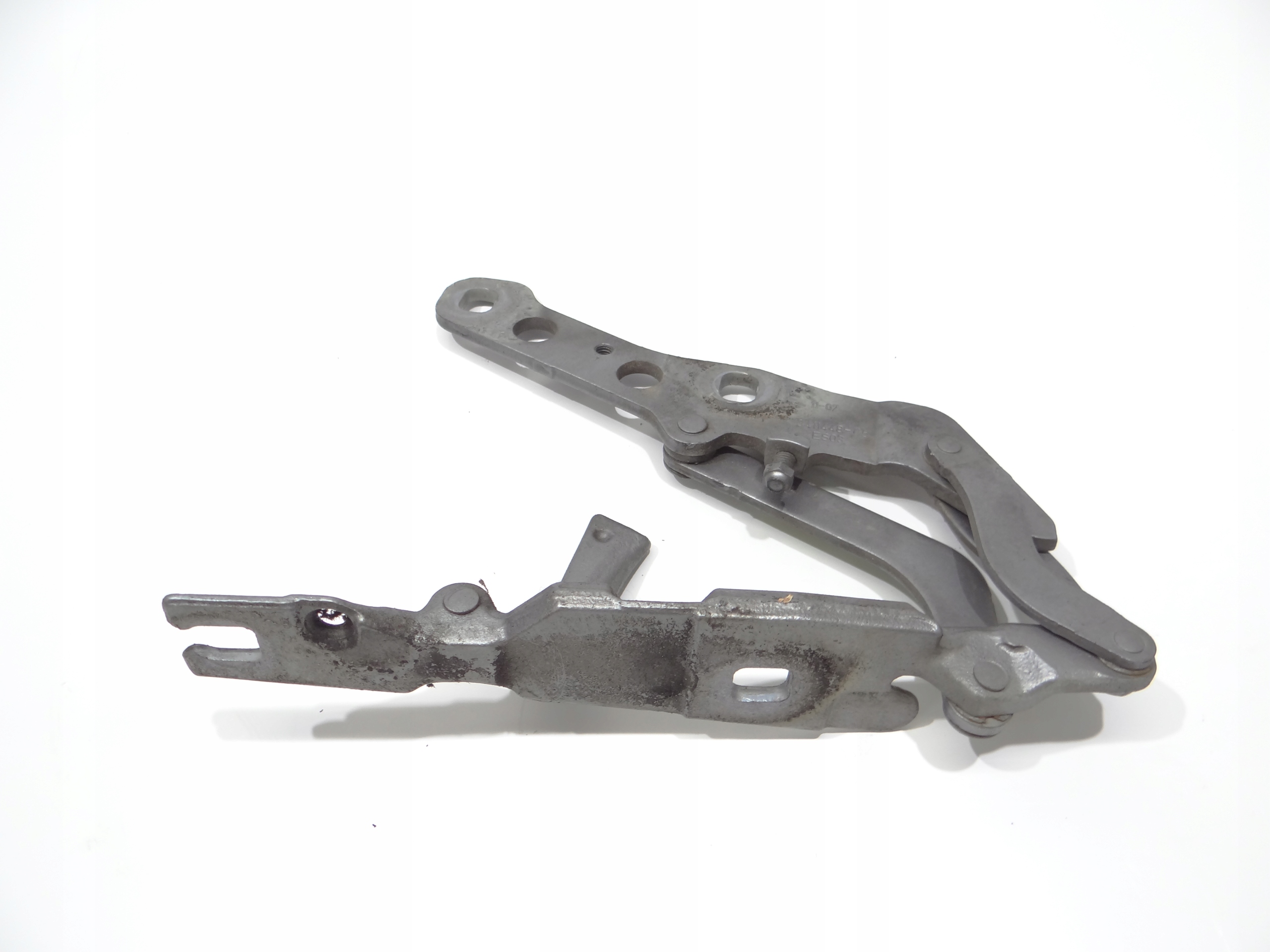 ZAWIAS MASKI PRAWY BMW X3 E83 OE 3411448 A08 Jakość części (zgodnie z GVO) Q - oryginał z logo producenta części (OEM, OES)