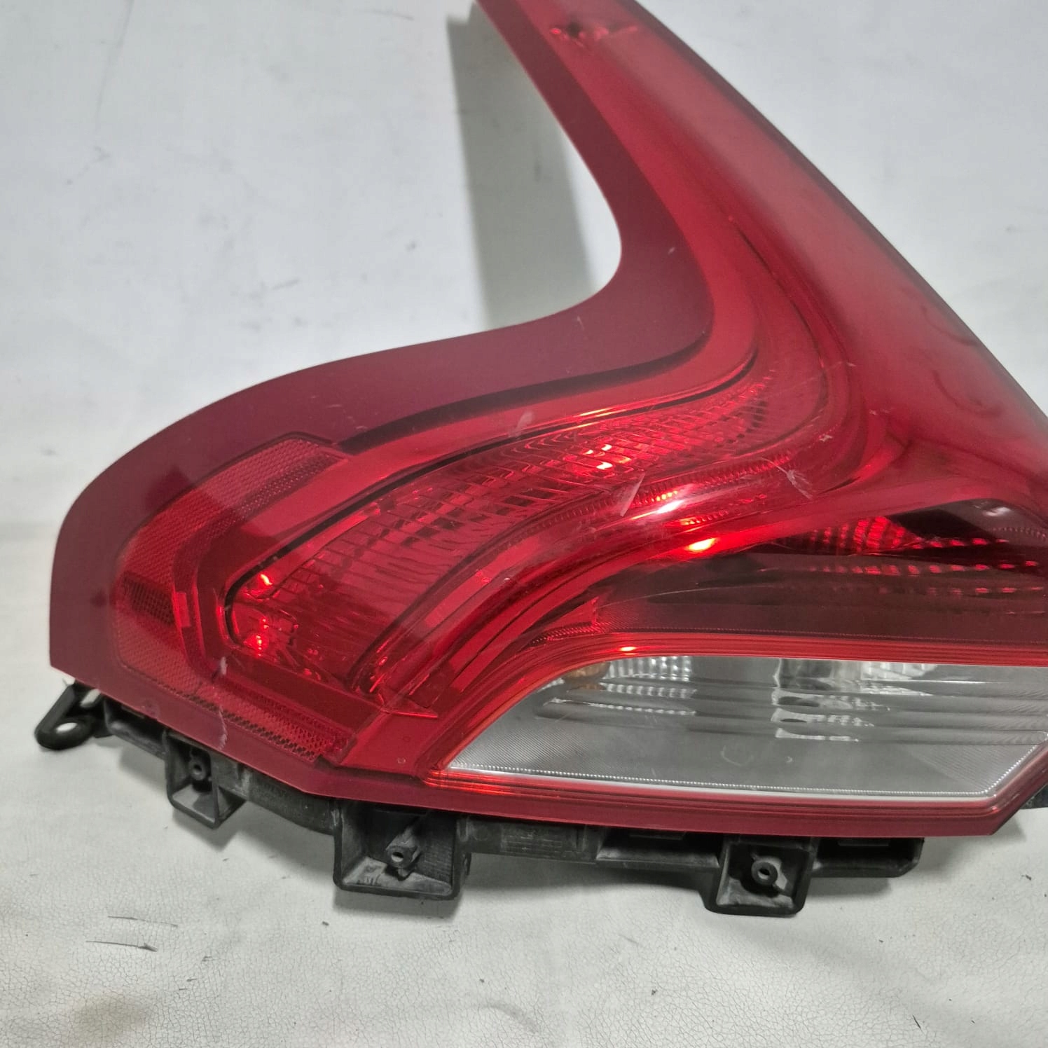 VOLVO V40 12-19 light rear part rear left