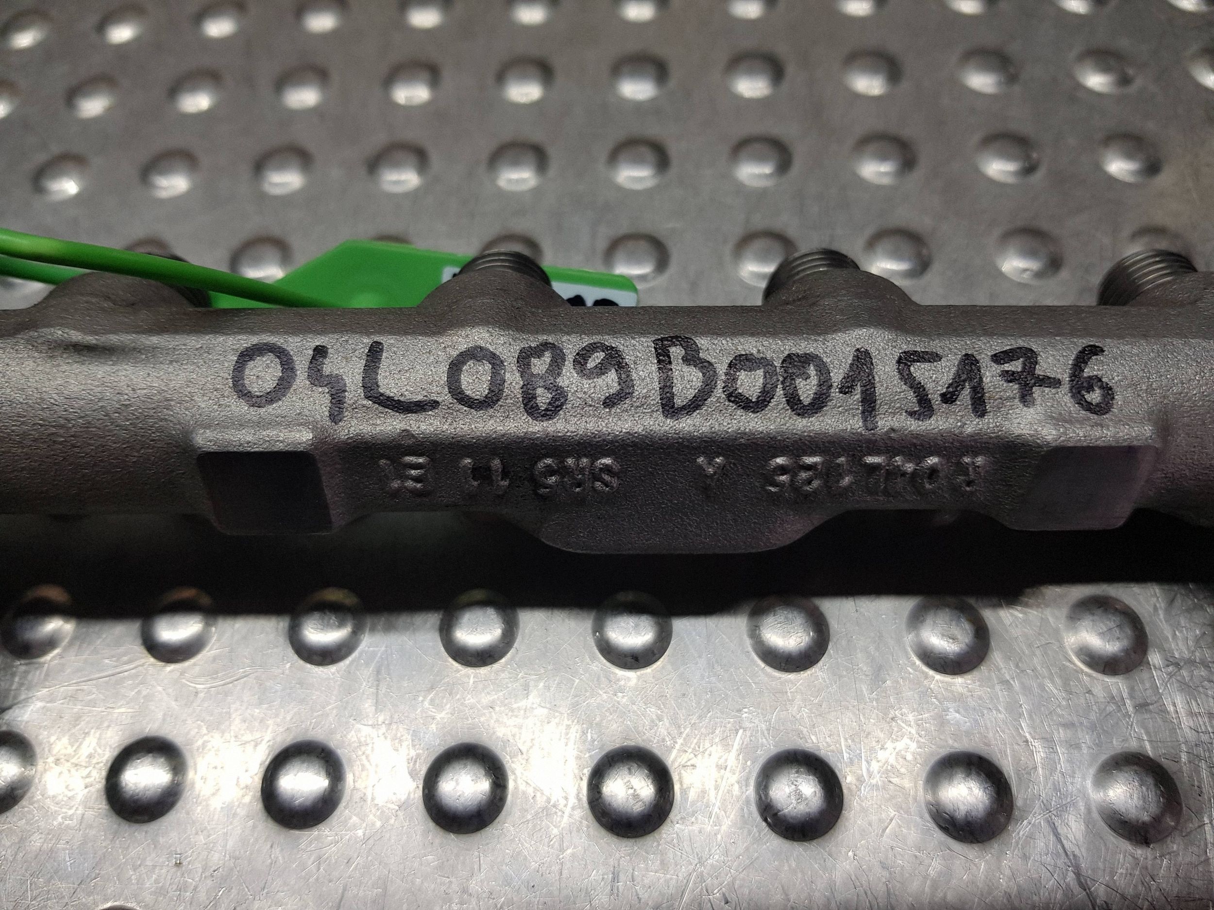 rampe injection capteurs 04L089B OCTAVIA III A3 8V LEON GOLF VII 2.0 TDI