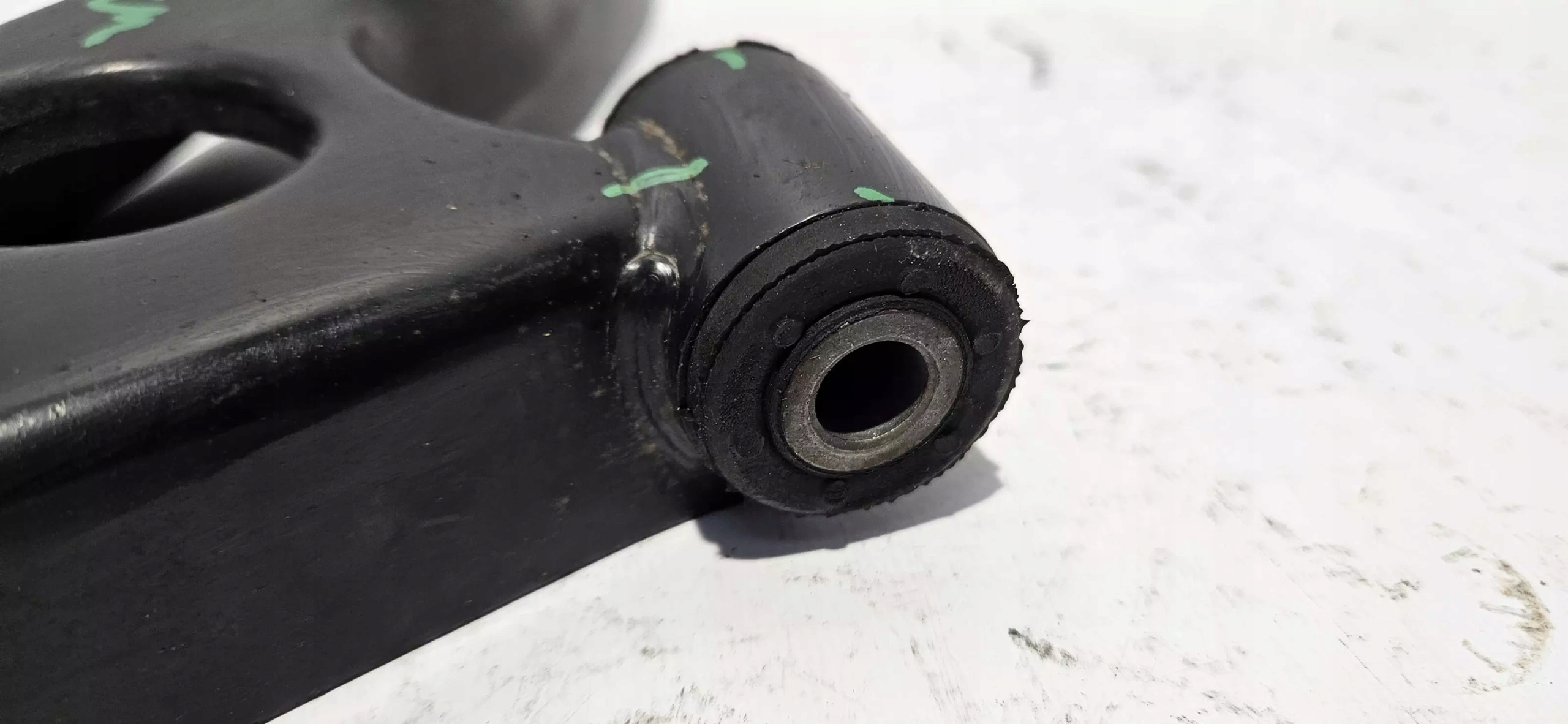 arm right front NISSAN PIXO 2008-13 original