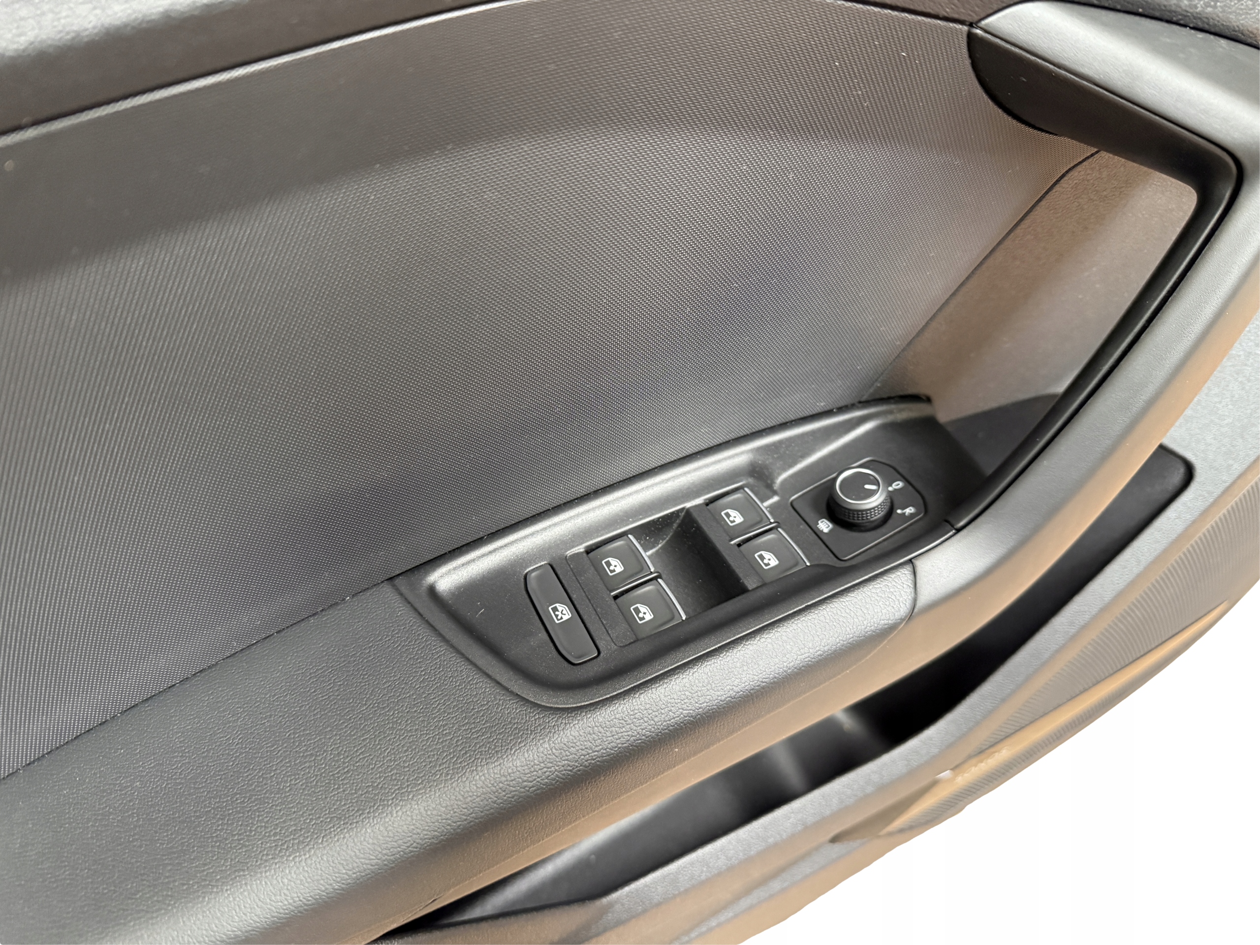 AUDI A1 82A side door left front SONOS