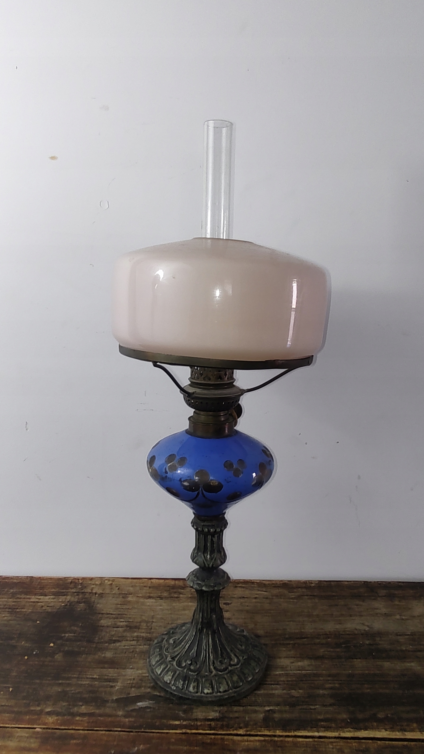 Piękna lampa naftowa