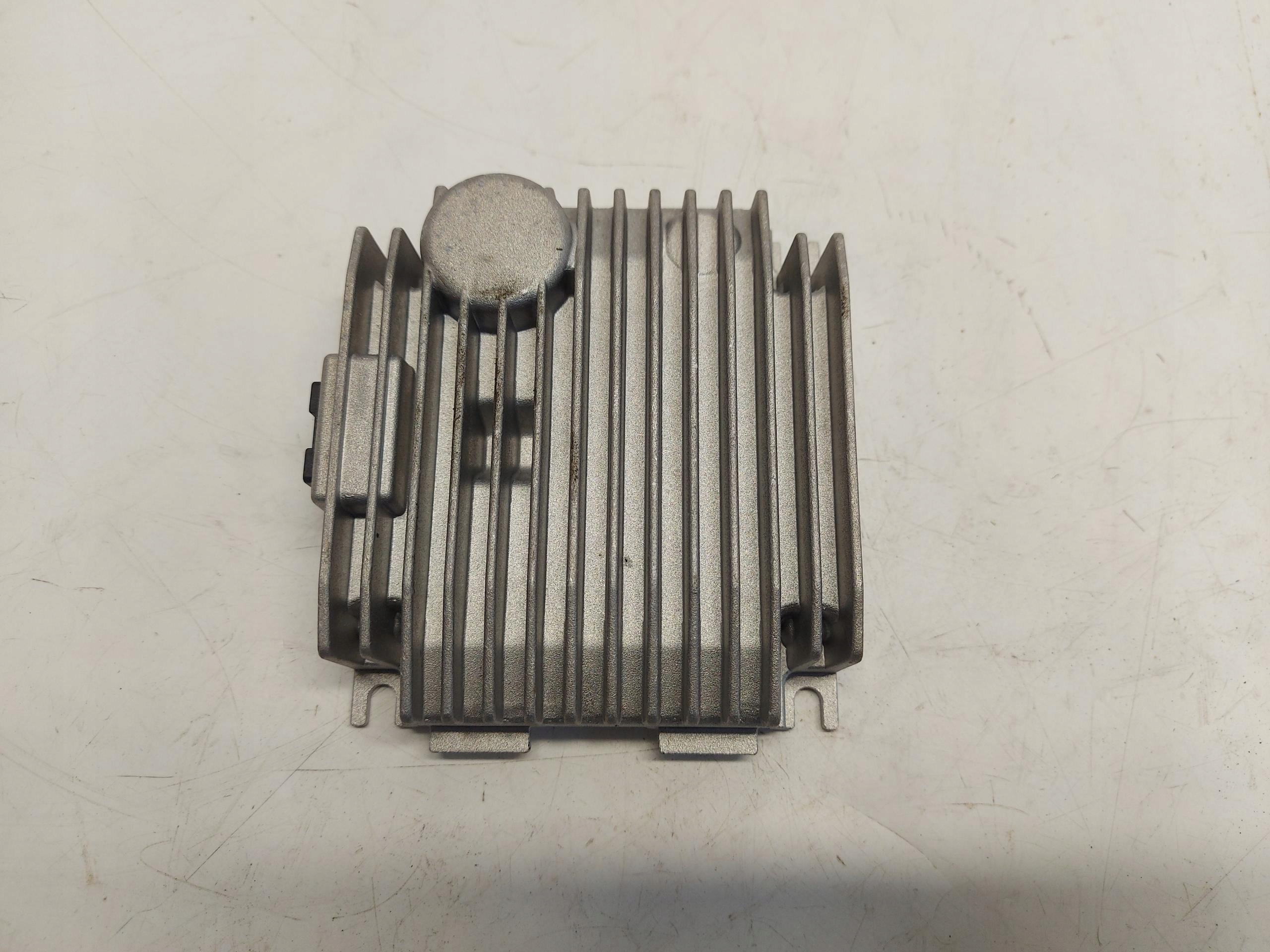 Audi Q8 E-TRON SUV 4KE control unit module dzwieku of the engine 4ke035335a