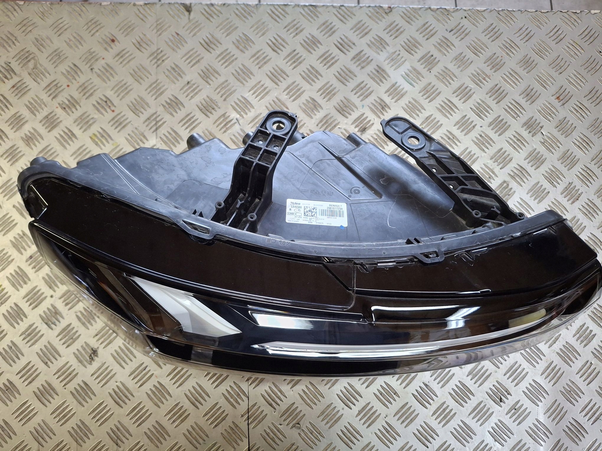 light right front FULL LED DACIA DUSTER III 2024R->