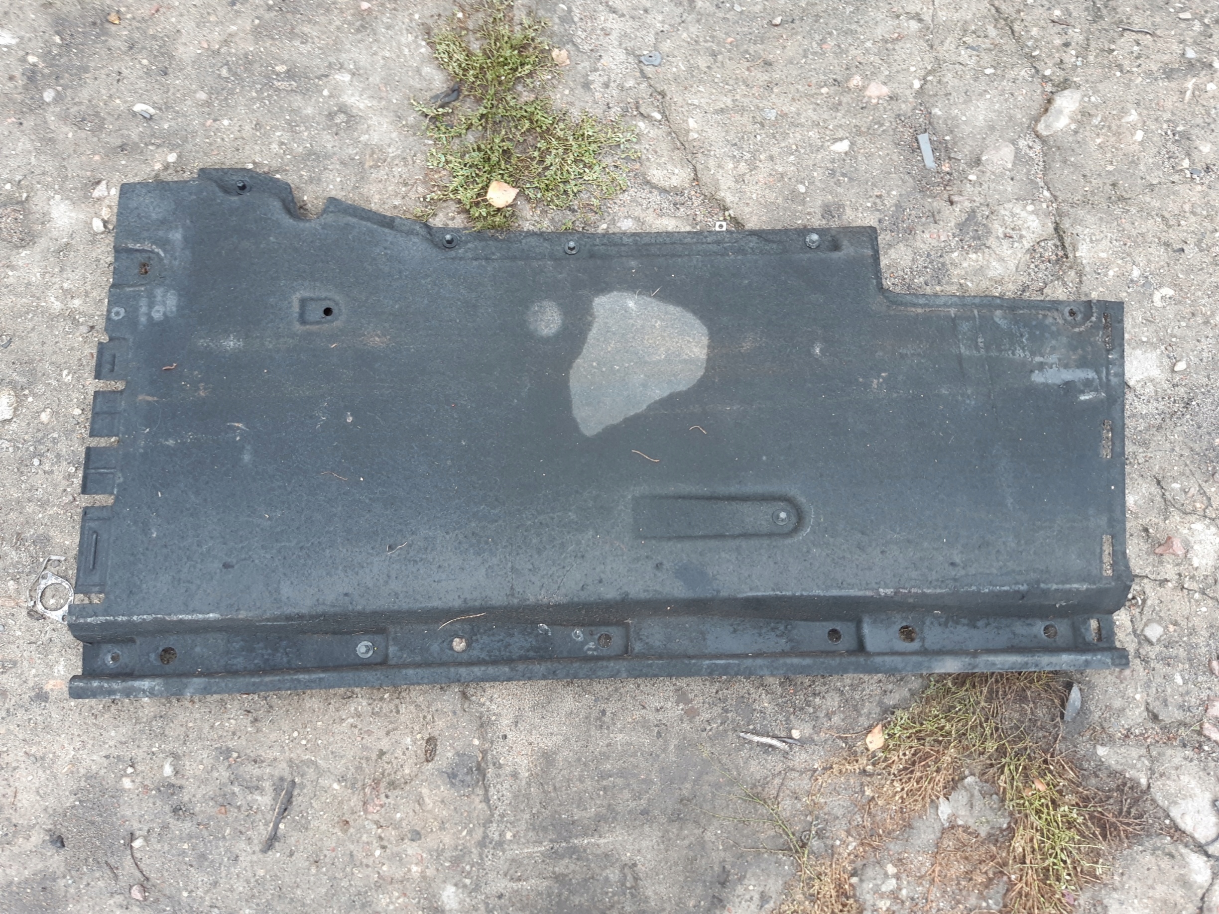 AUDI A6 C7 Blende Abdeckung abdeckung des Bodens Unterfahrschutz links 4G0825207