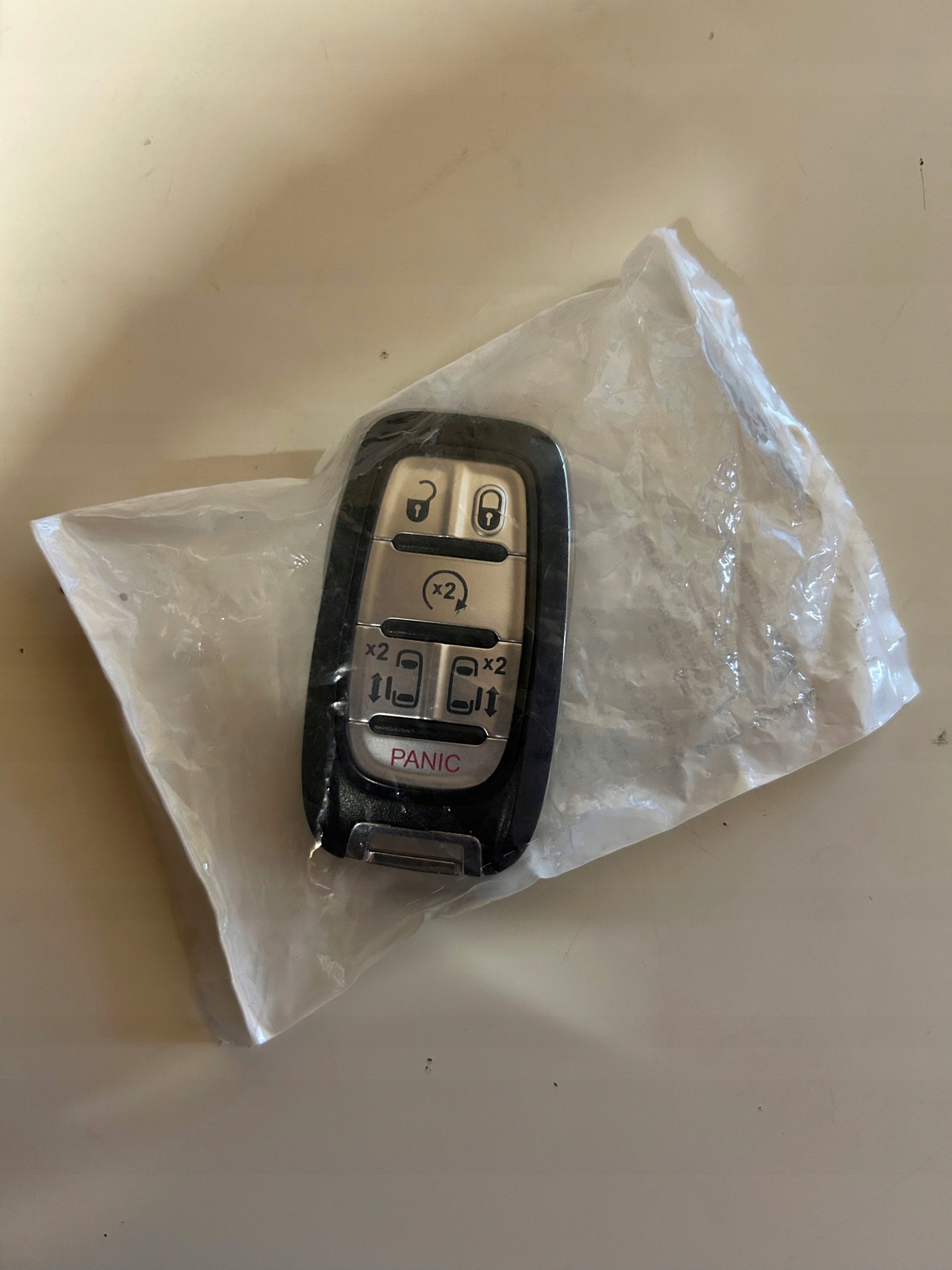 Pilot Klíček Chrysler Pacifica 2017-2019