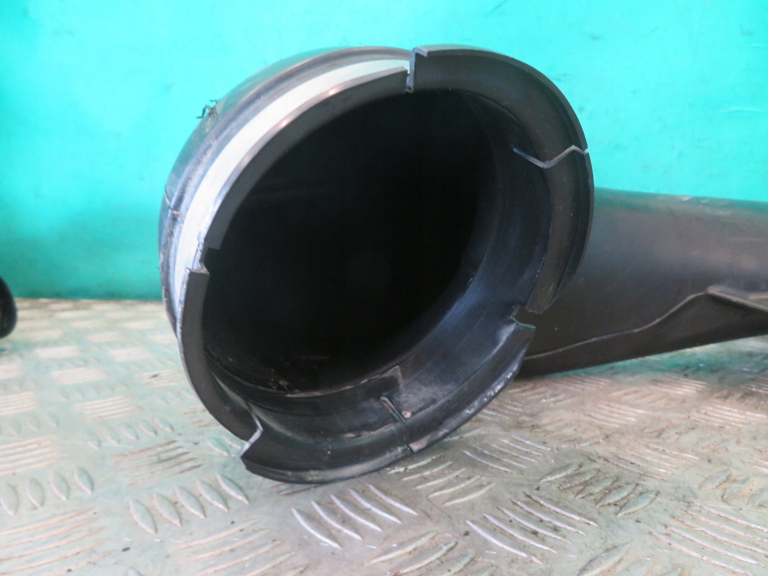 Schlauch luft DOLOT ISUZU GRAFTER N3 22R