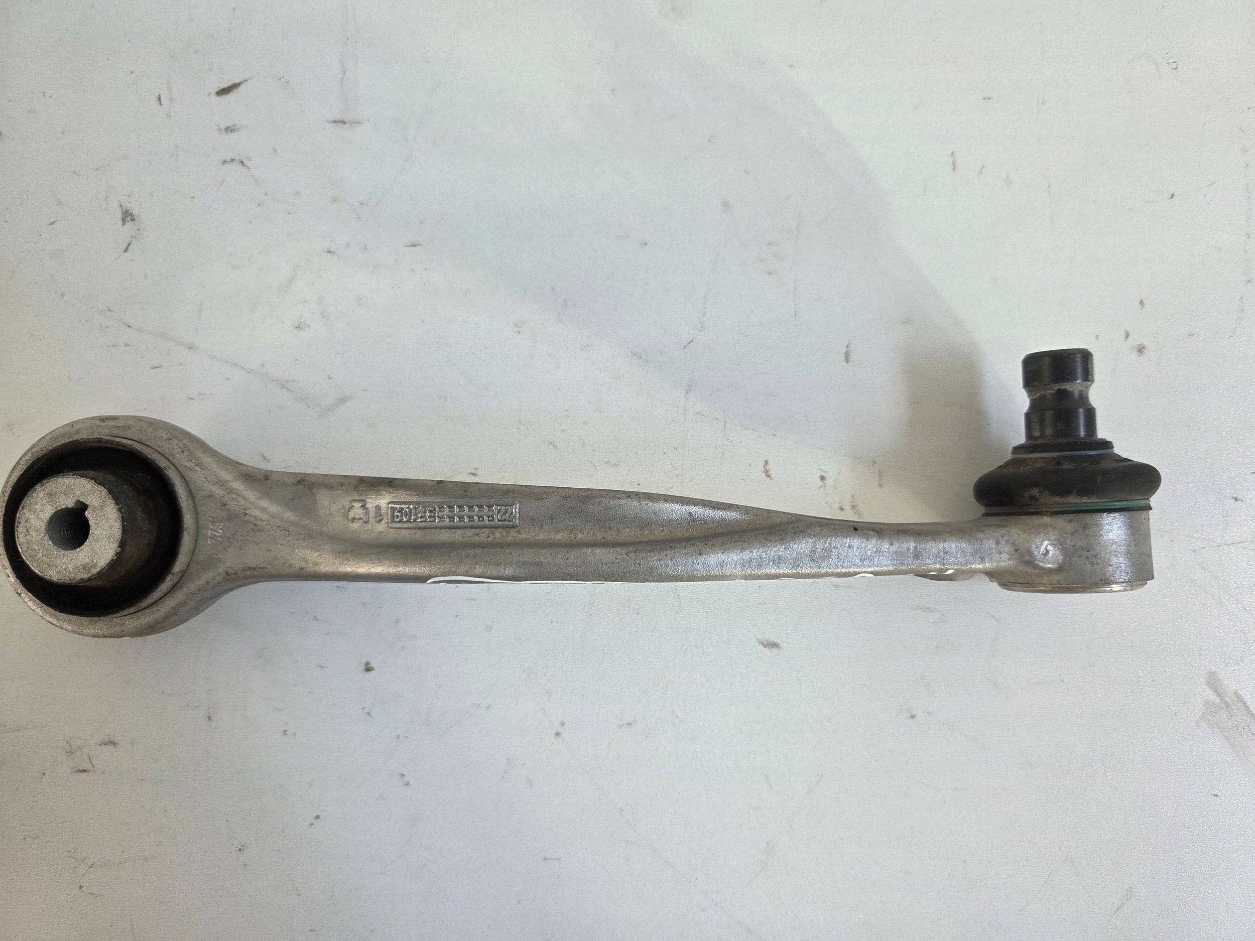 Audi A6 S6 C8 4K arm upper front left (Q898)