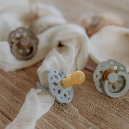 BIBS BOHEME SMOCZEK USPOKAJAJĄCY 0+ KAUCZUK 2PAK S Materiał smoczka kauczuk