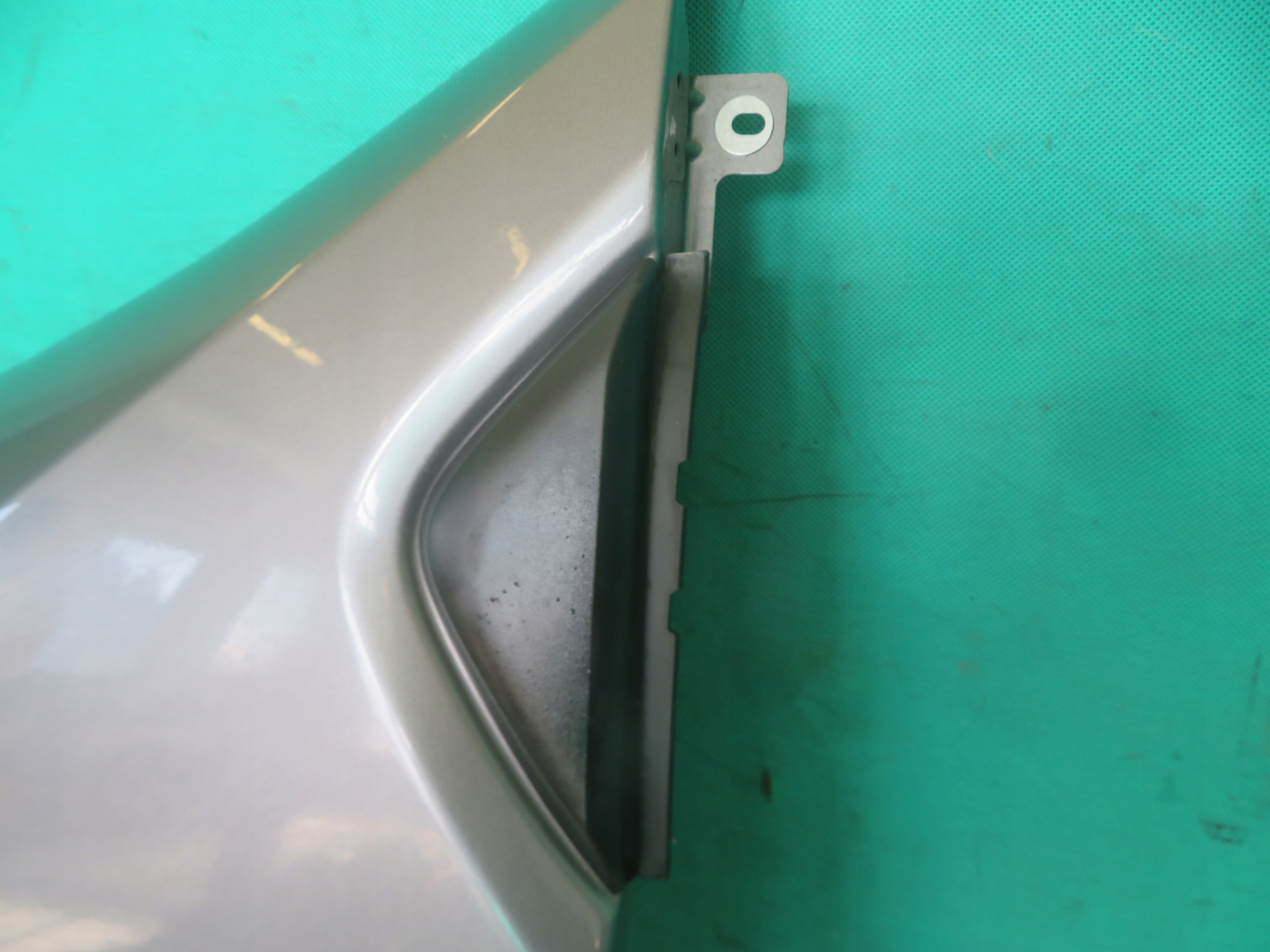 fender left front OPEL VIVARO RENAULT TRAFIC 19R