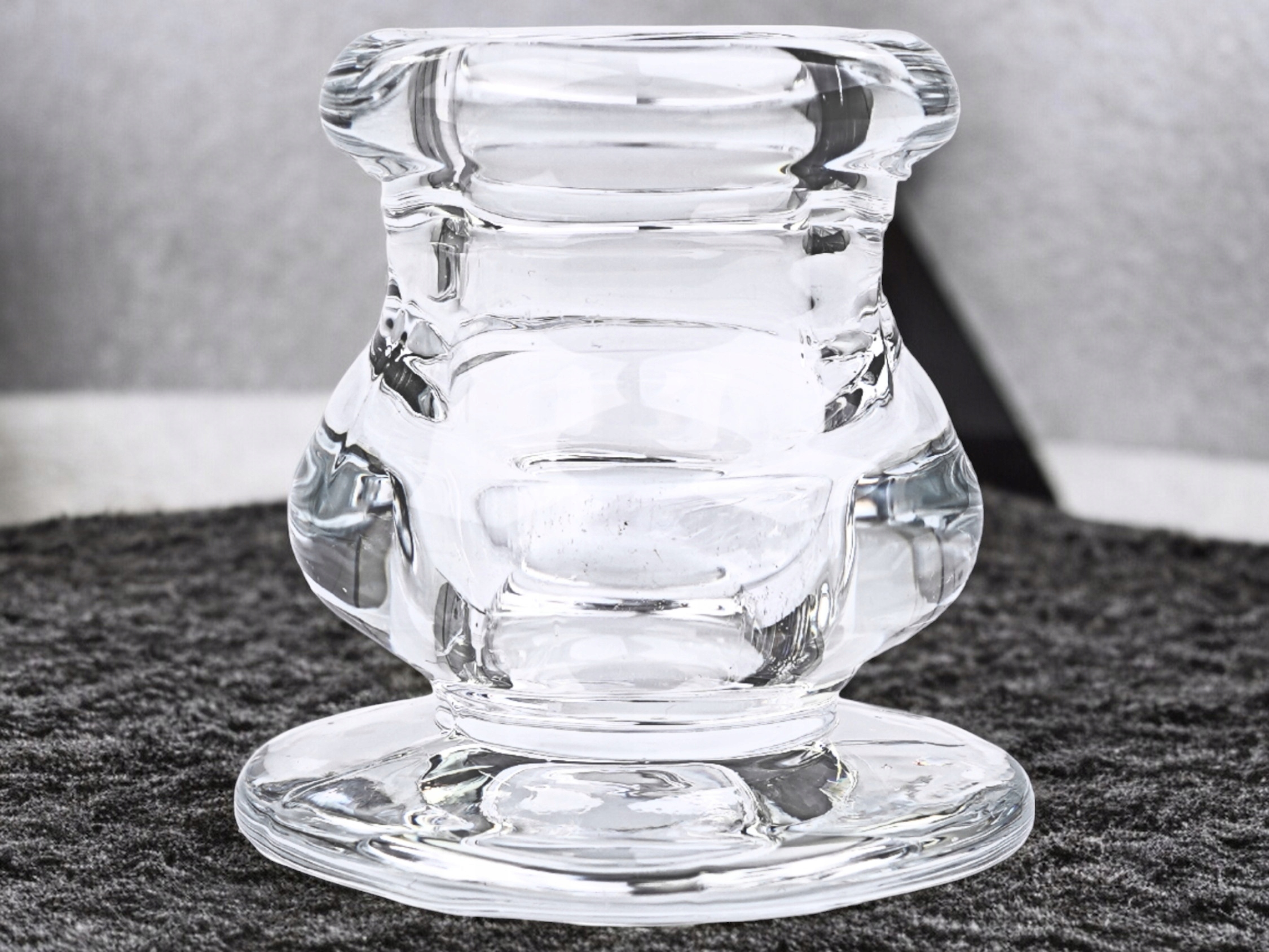 ŚWIECZNIK SZKLANY DO ŚWIEC SZPIC NA JEDNĄ ŚWIECE wys 5,5 cm ŚLUB KOMUNIA Rodzaj kandelabr