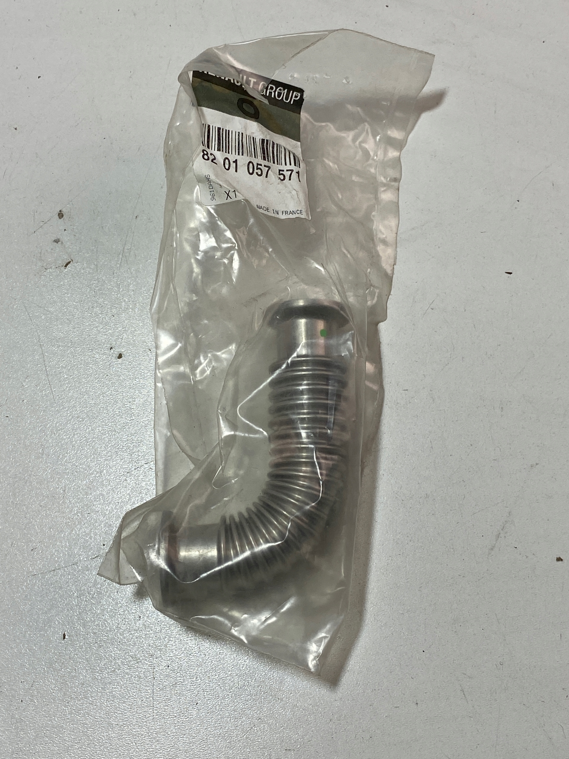 8201057571 - RENAULT ПОВІТРЯНИЙ ШЛАНГ EGR 1.5 DCI