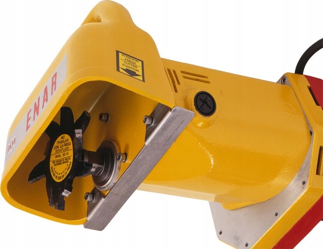 Bruzdownica elektryczna Enar M95 – nowoczesny model z silnikiem