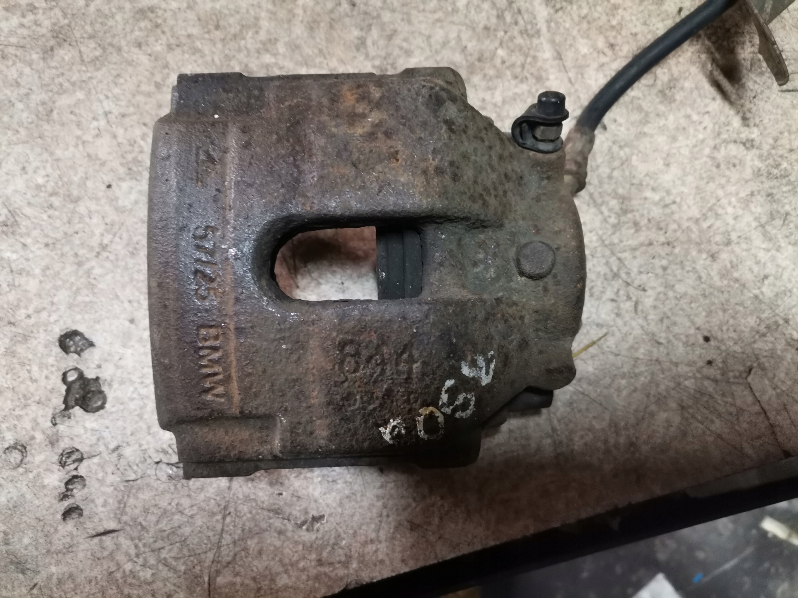 Передній лівий Затискач BMW E46 330D 57/25