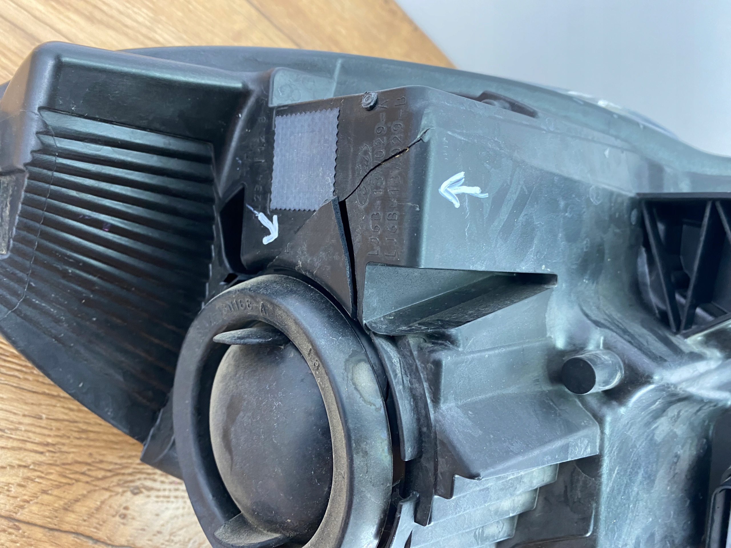 light front front right right Ford Escape Kuga MK3 2020+