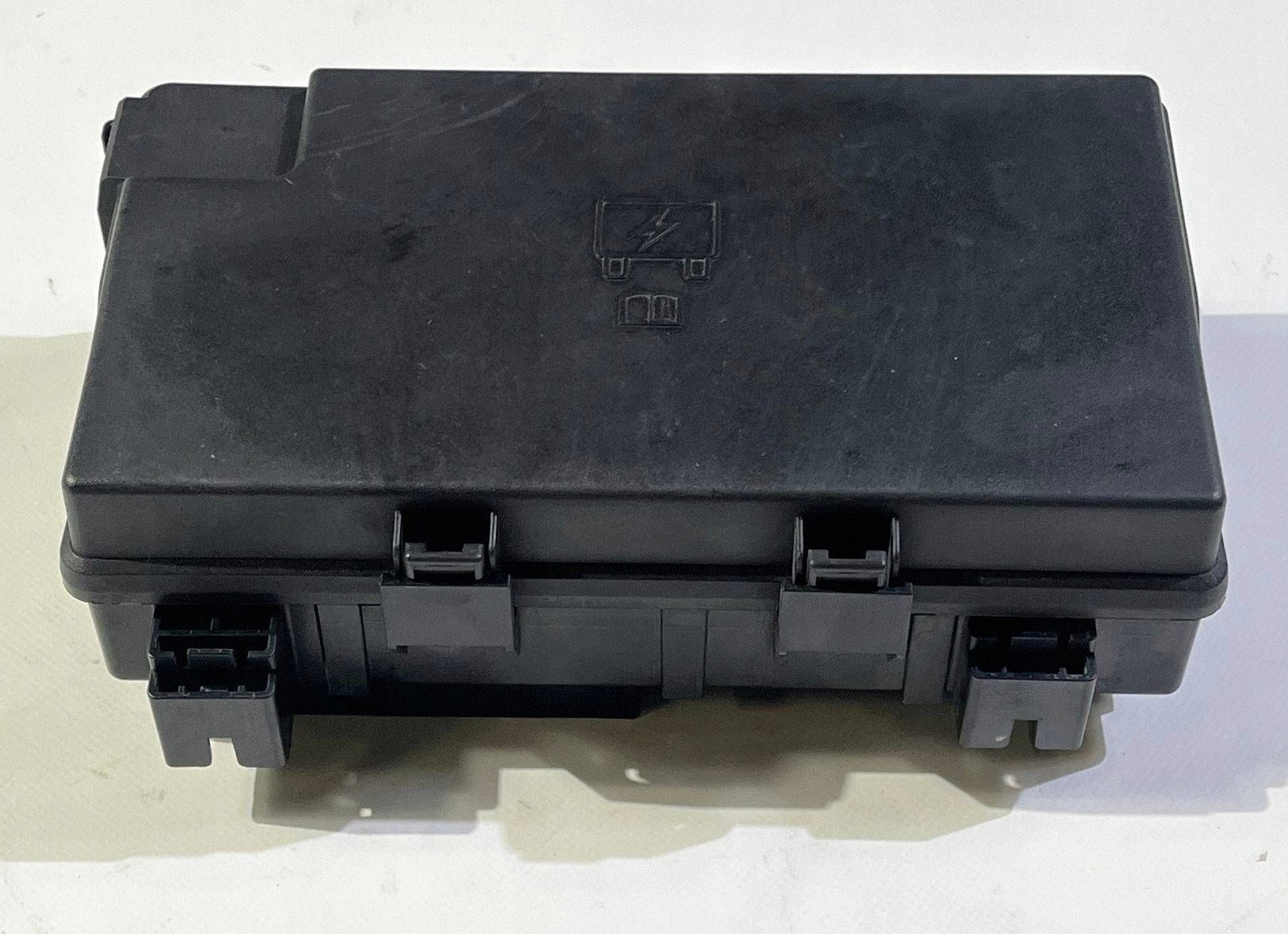 Module fusibles Complète Fusibles Dodge RAM 1500 2013