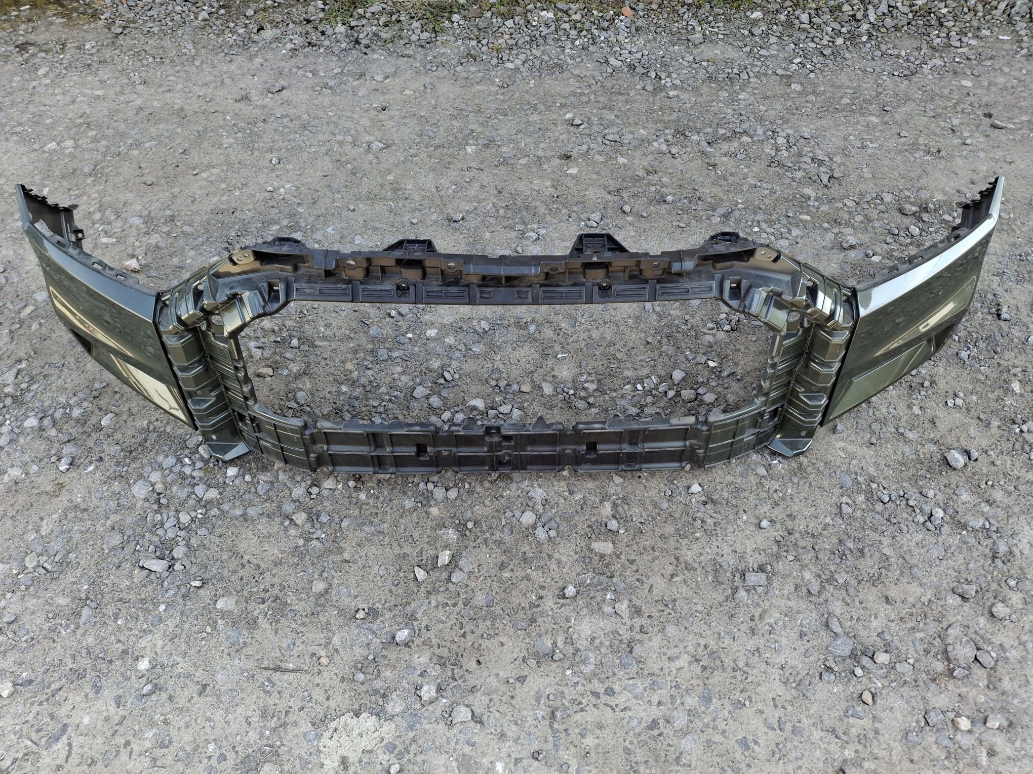 front bumper SSANG YONG MUSSO GRAND 2025R->