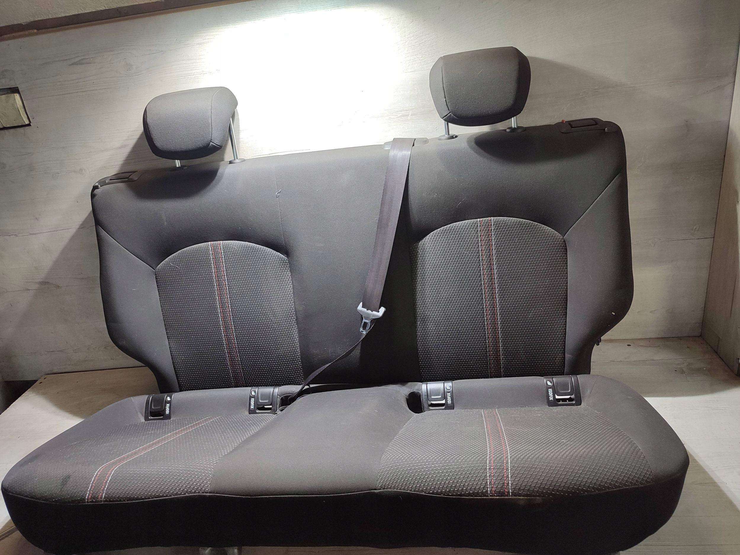 Opel Corsa E 2018 Sitz hinten heck