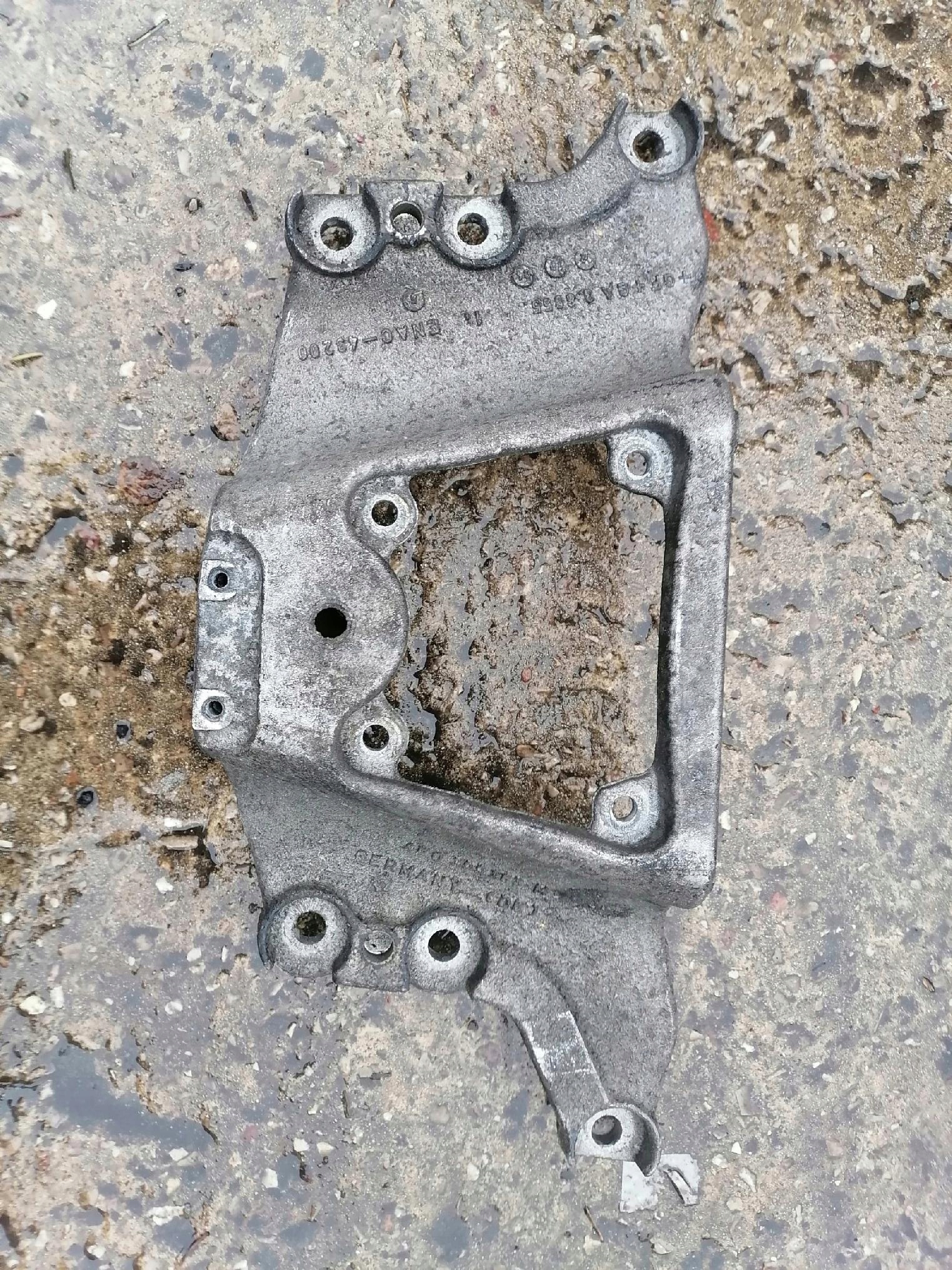 AUDI A6 C6 supporto staffa cambio 4F0399263M