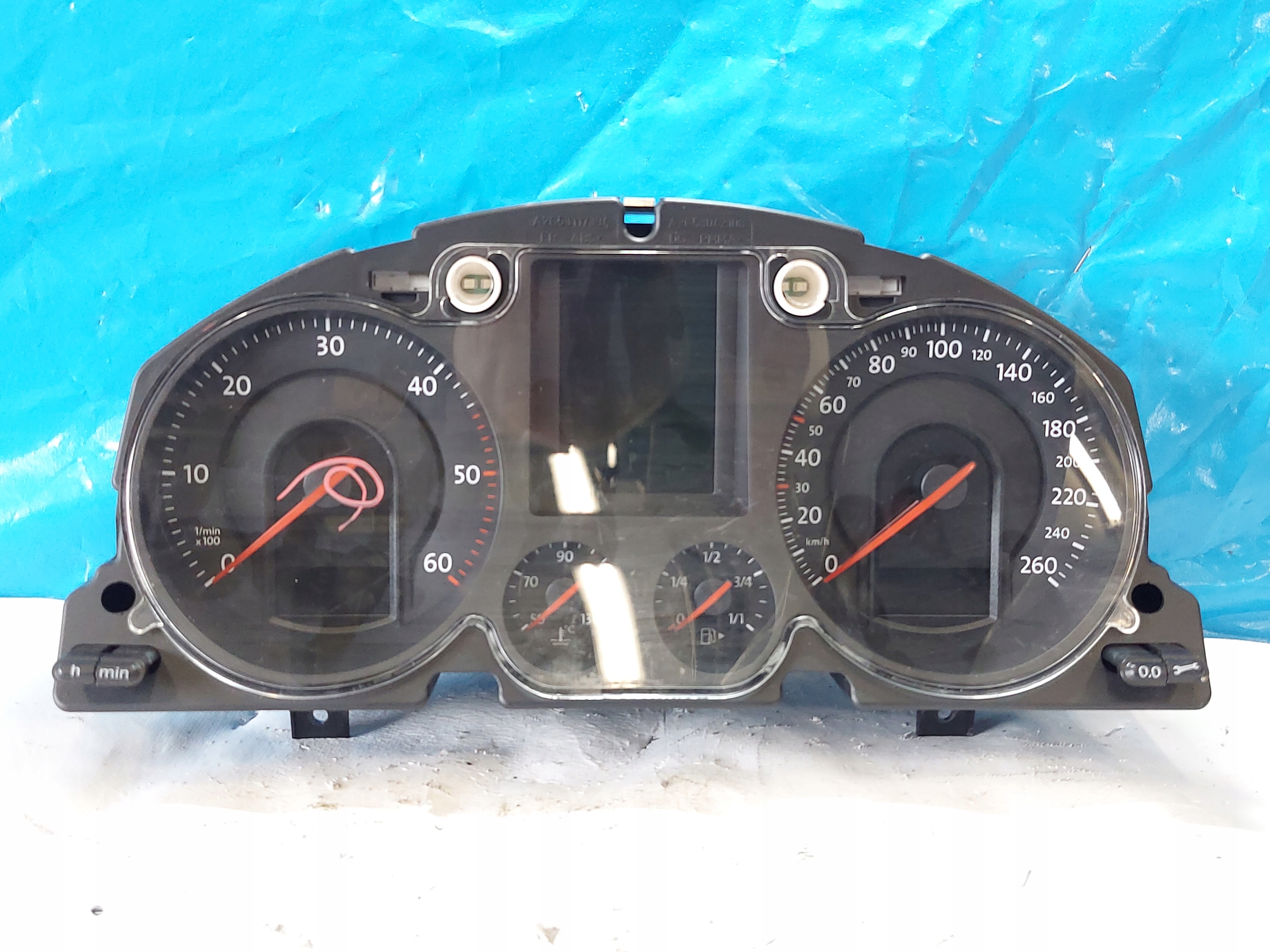 dials clock PASSAT B6 2.0 TDI 3C0920871