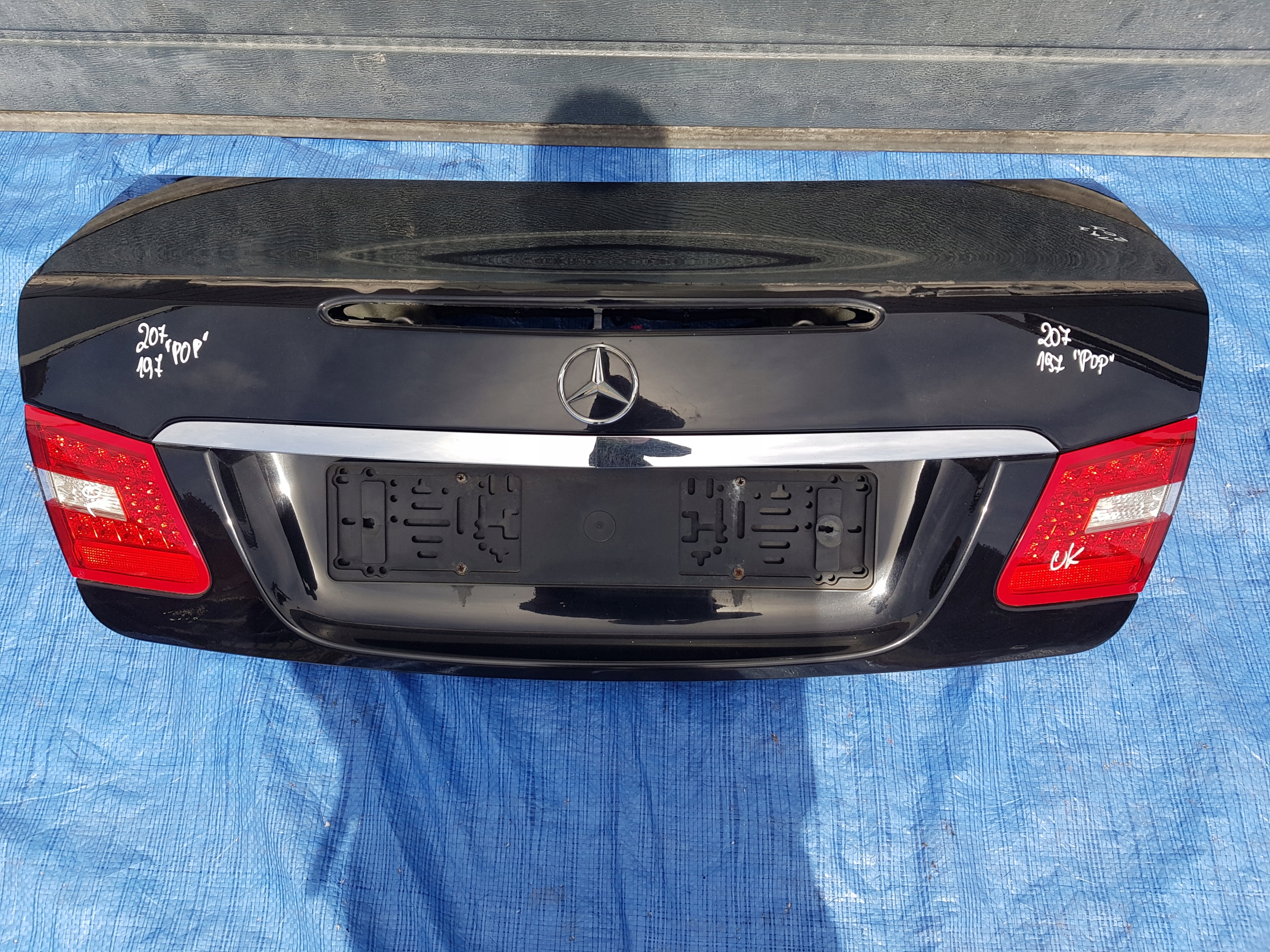 trunk door boot MERCEDES C207 W207 C197 197 COUPE