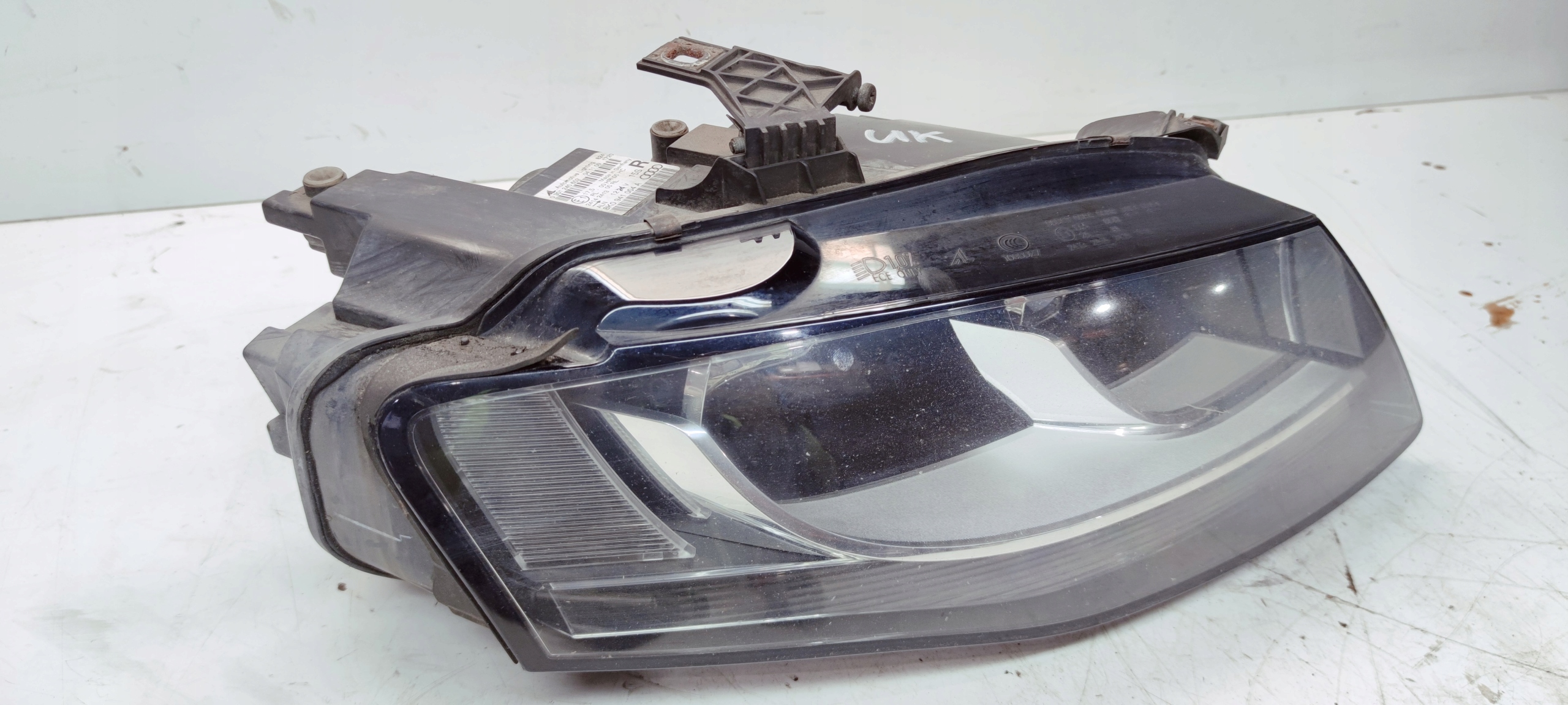 REFLEKTOR light right front AUDI A4 B8 8K0941004A UK