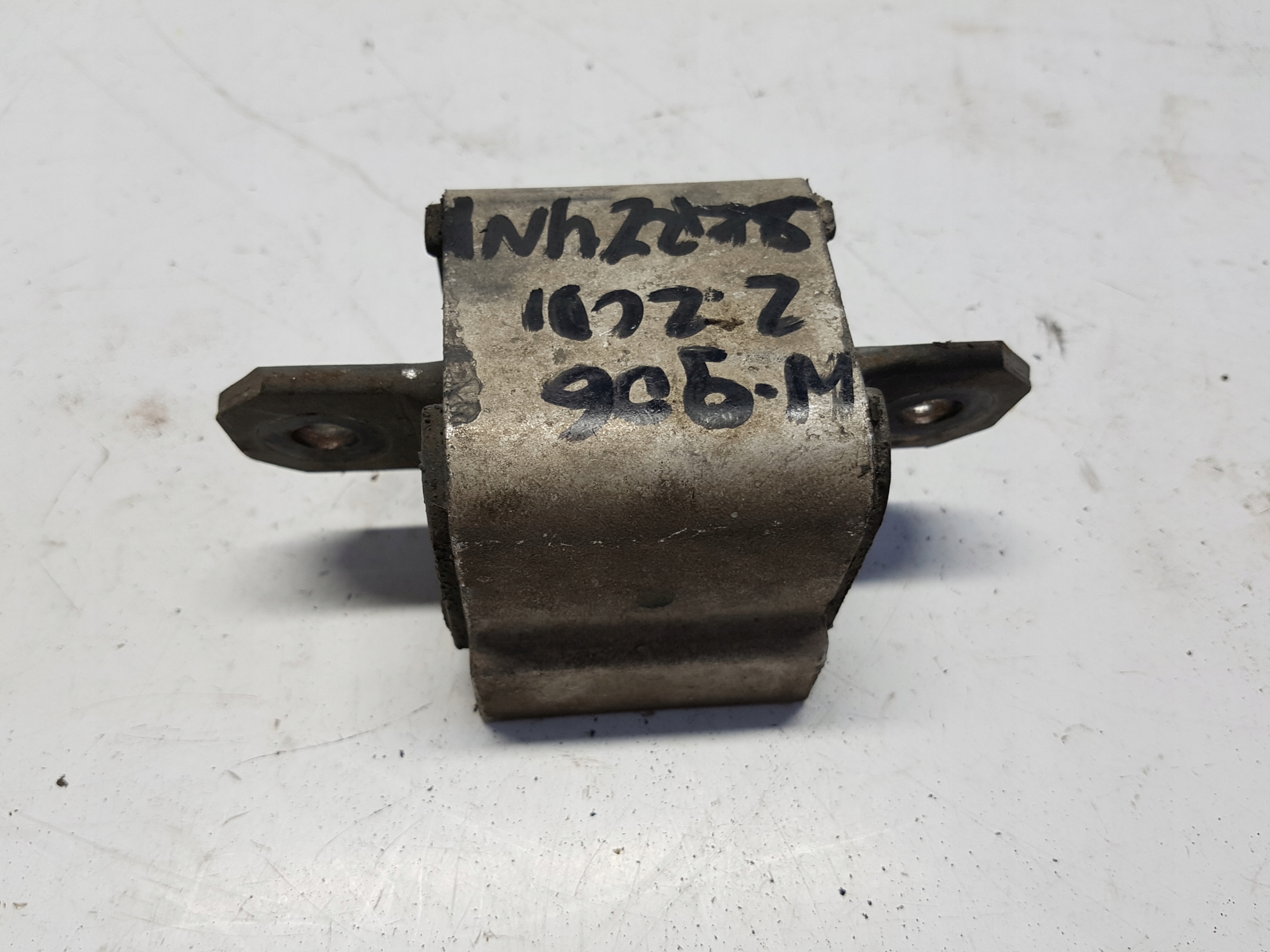 SPRINTER 906 LIFT 2.2 CDI holder gearbox mounting