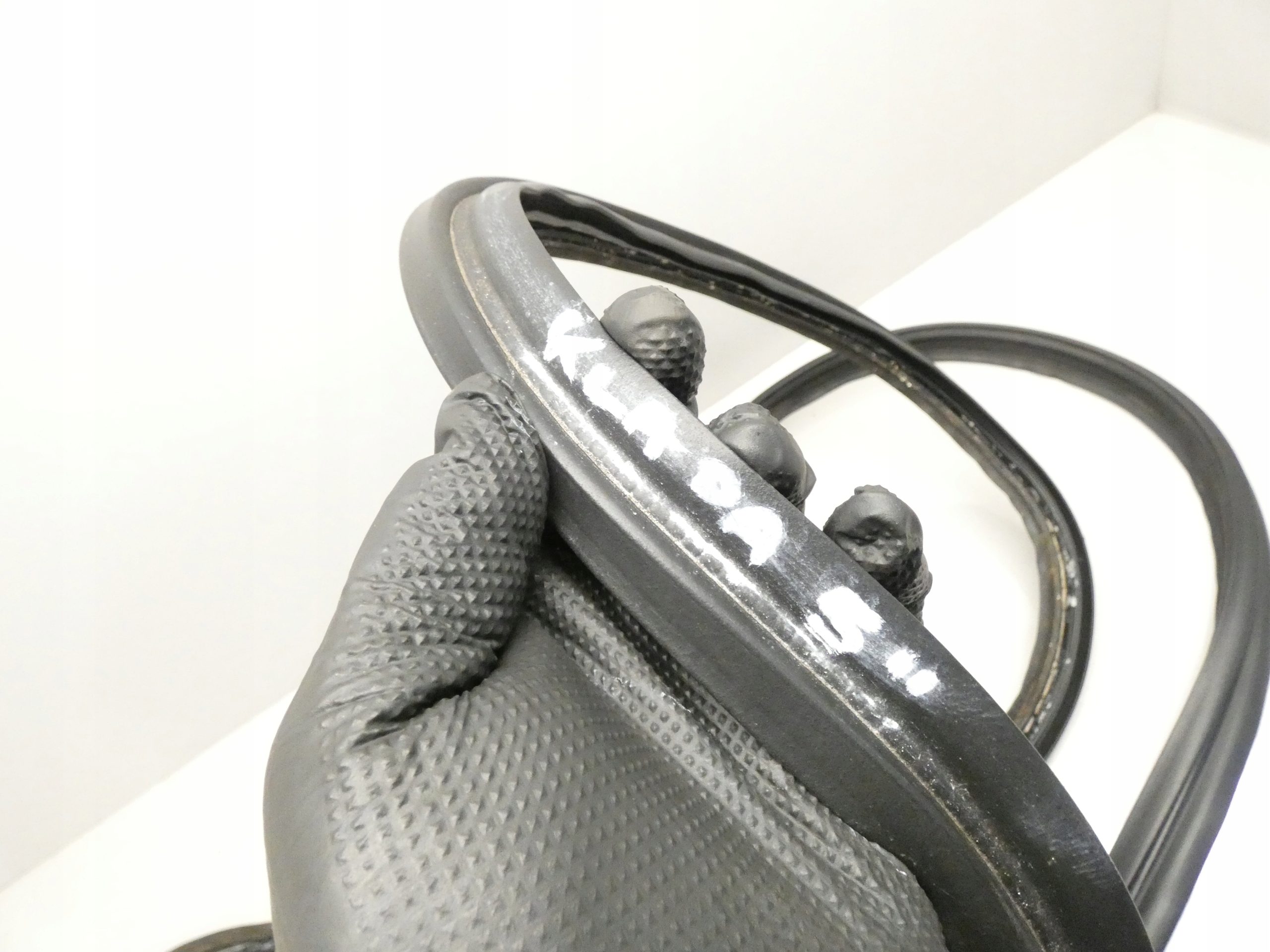 gasket bonnet boot MAZDA 5 and CR19 LIFT 07-10