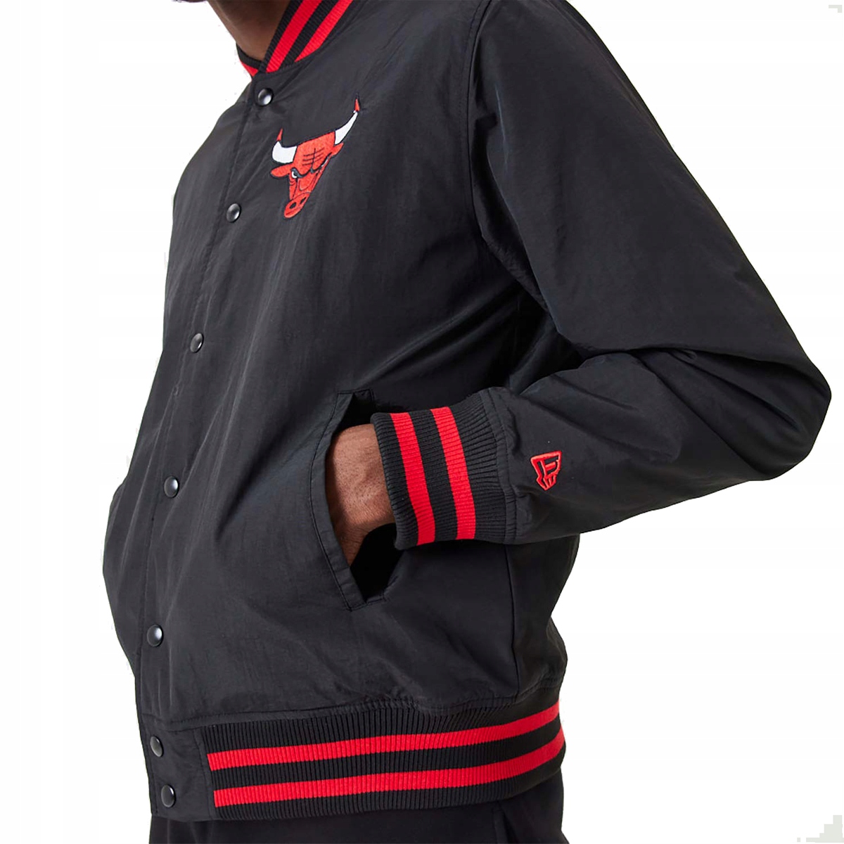 KURTKA BOMBERKA NEW ERA NBA CHICAGO BULLS SCRIPT BOMBER JACKET CZARNA