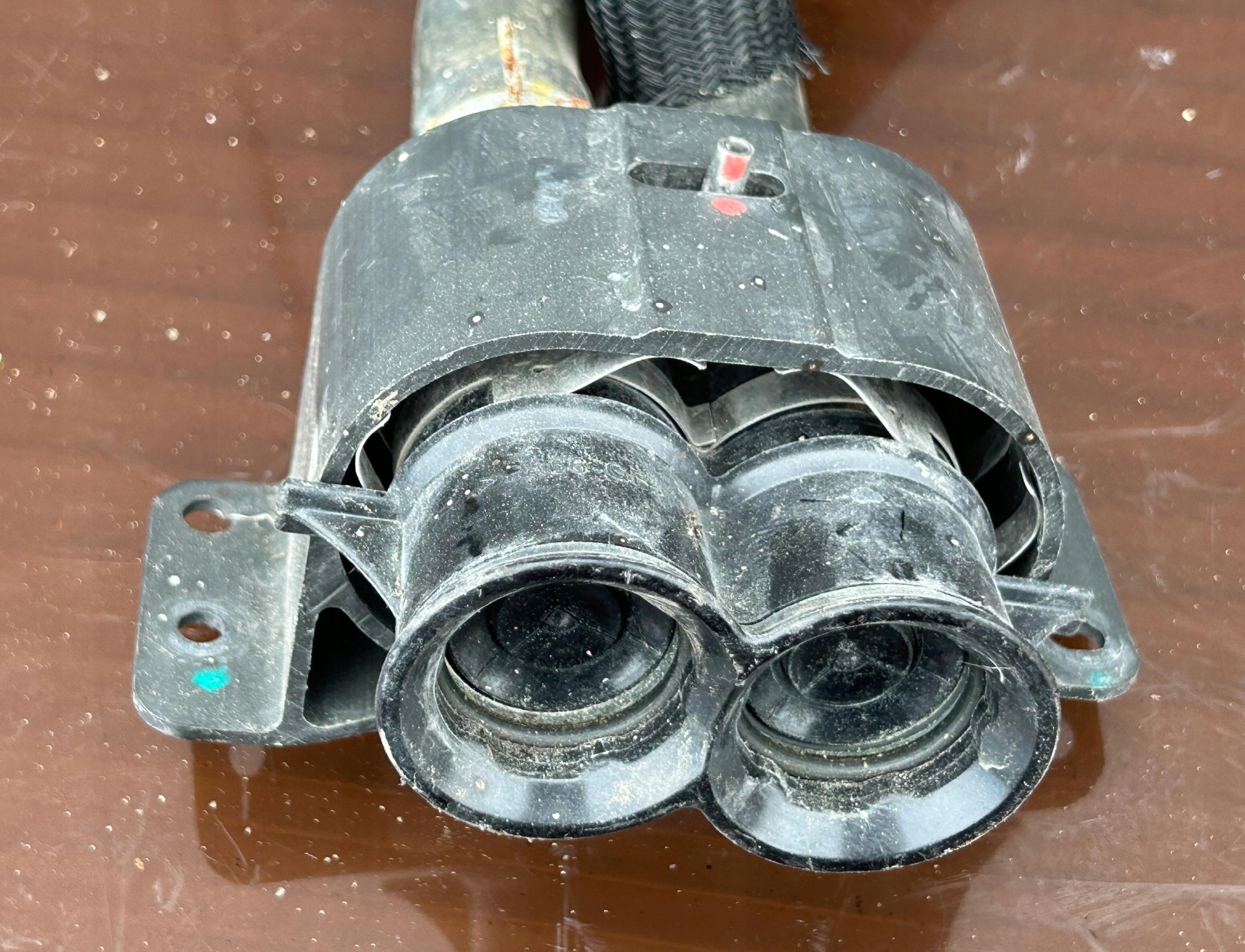 MAGISTRALA tubi d’acqua TESLA MODEL S 1003117-00-G