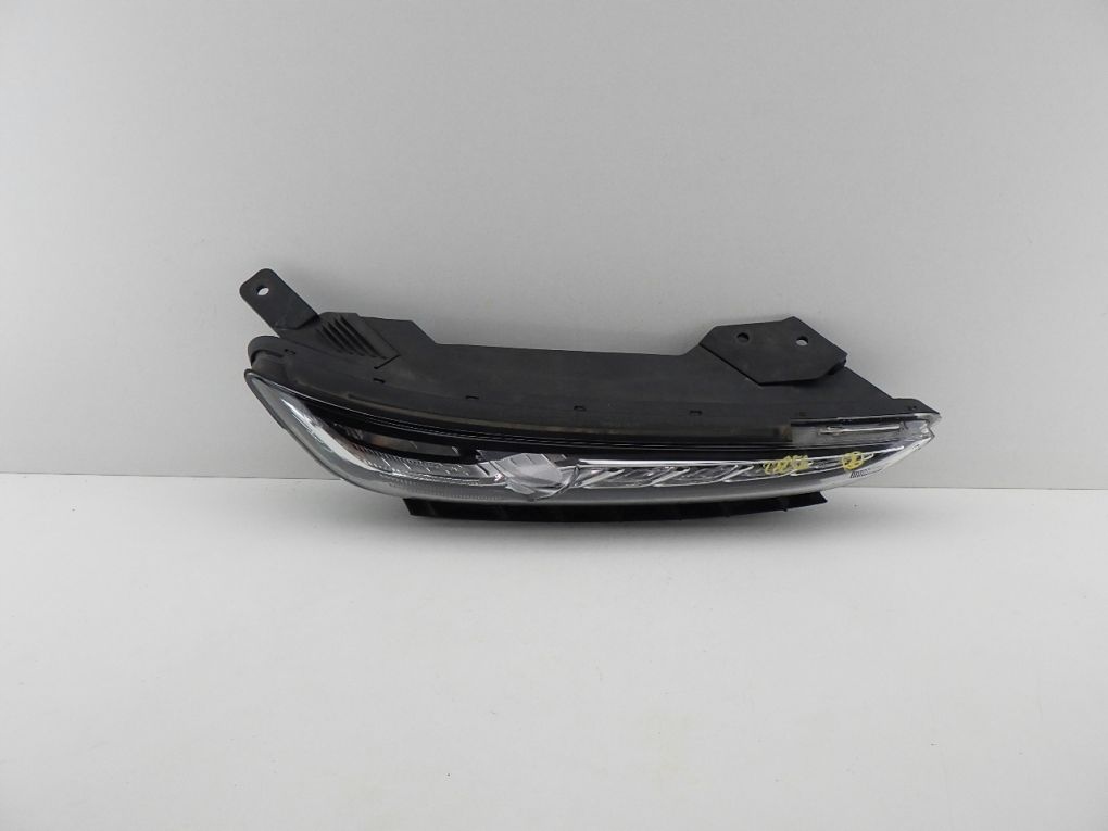 HYUNDAI KONA LED DRL 17- light right