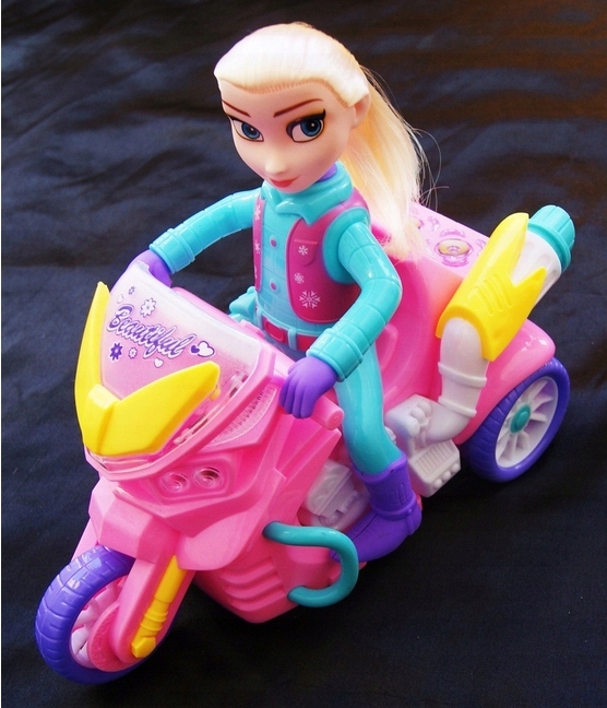 LALKA INTERAKTYWNA KSIĘŻNICZKA LODU TAŃCZĄCA LED Wiek dziecka 3 lata +