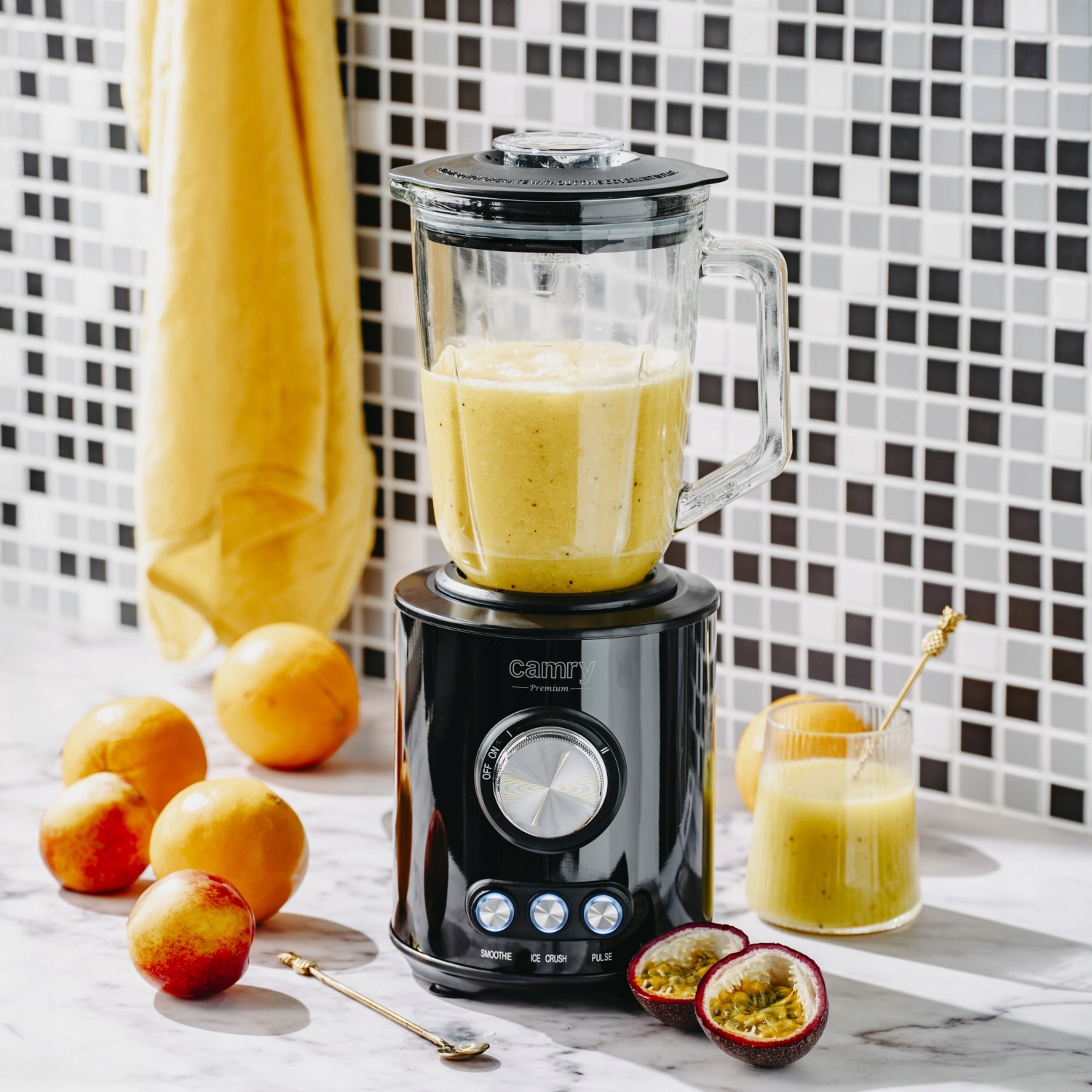Blender CR 4088 - Tytanowe Ostrza, Szklany Dzb. 1,5l, 1800W