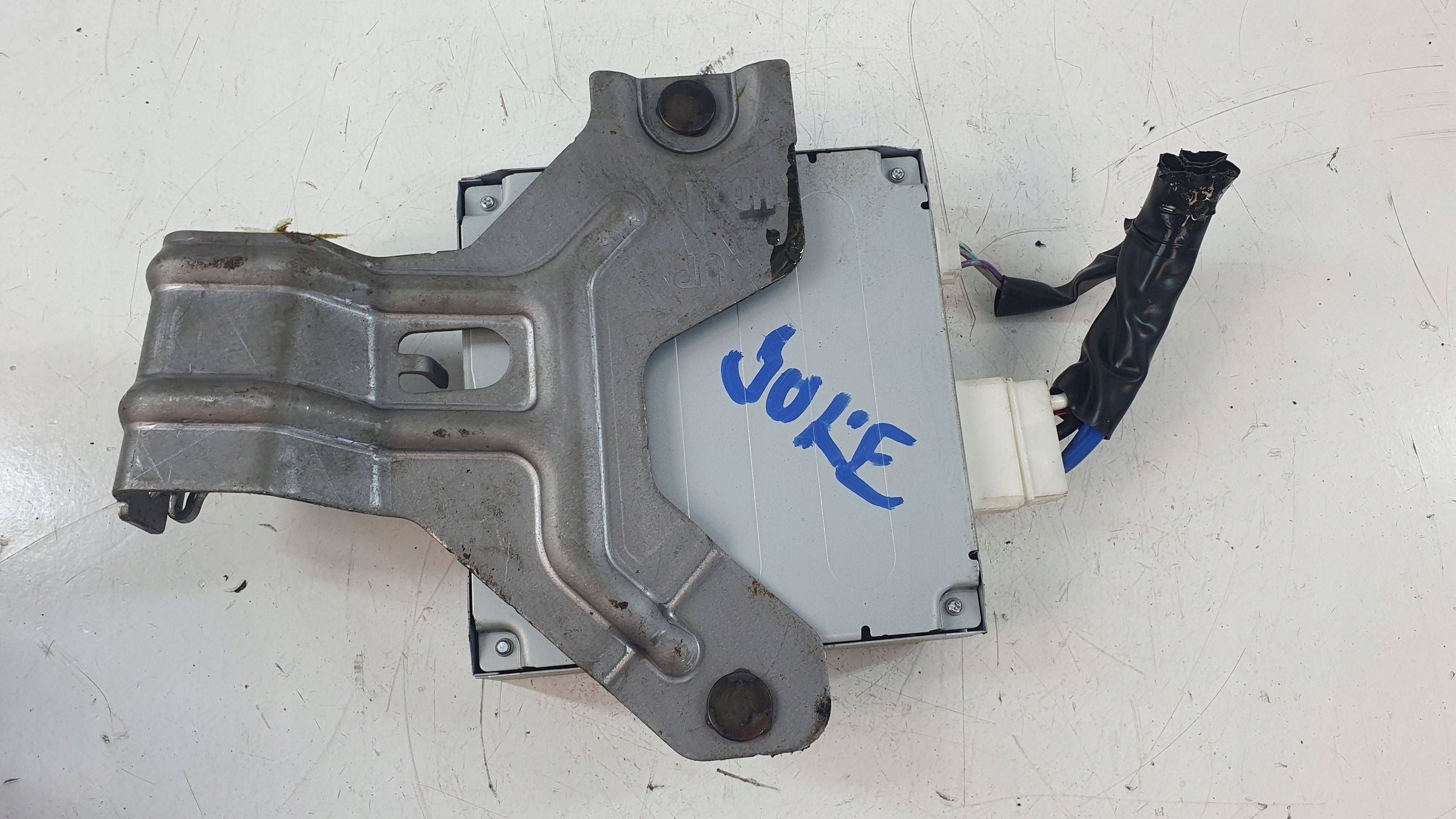 Nissan Juke and 1 F15 computer module control unit