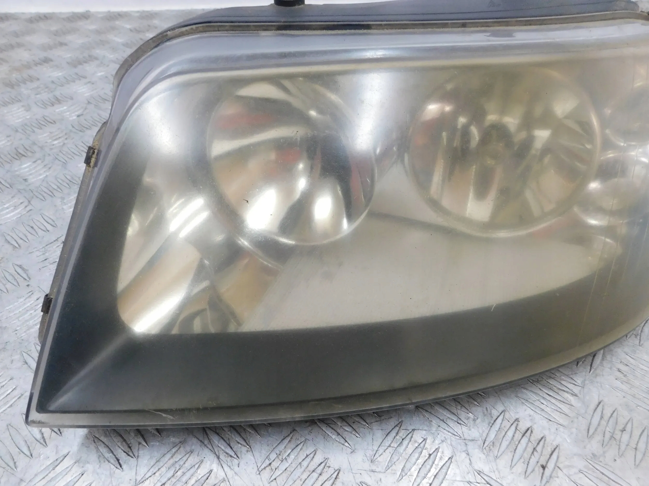 REFLEKTOR light left SEAT ALHAMBRA