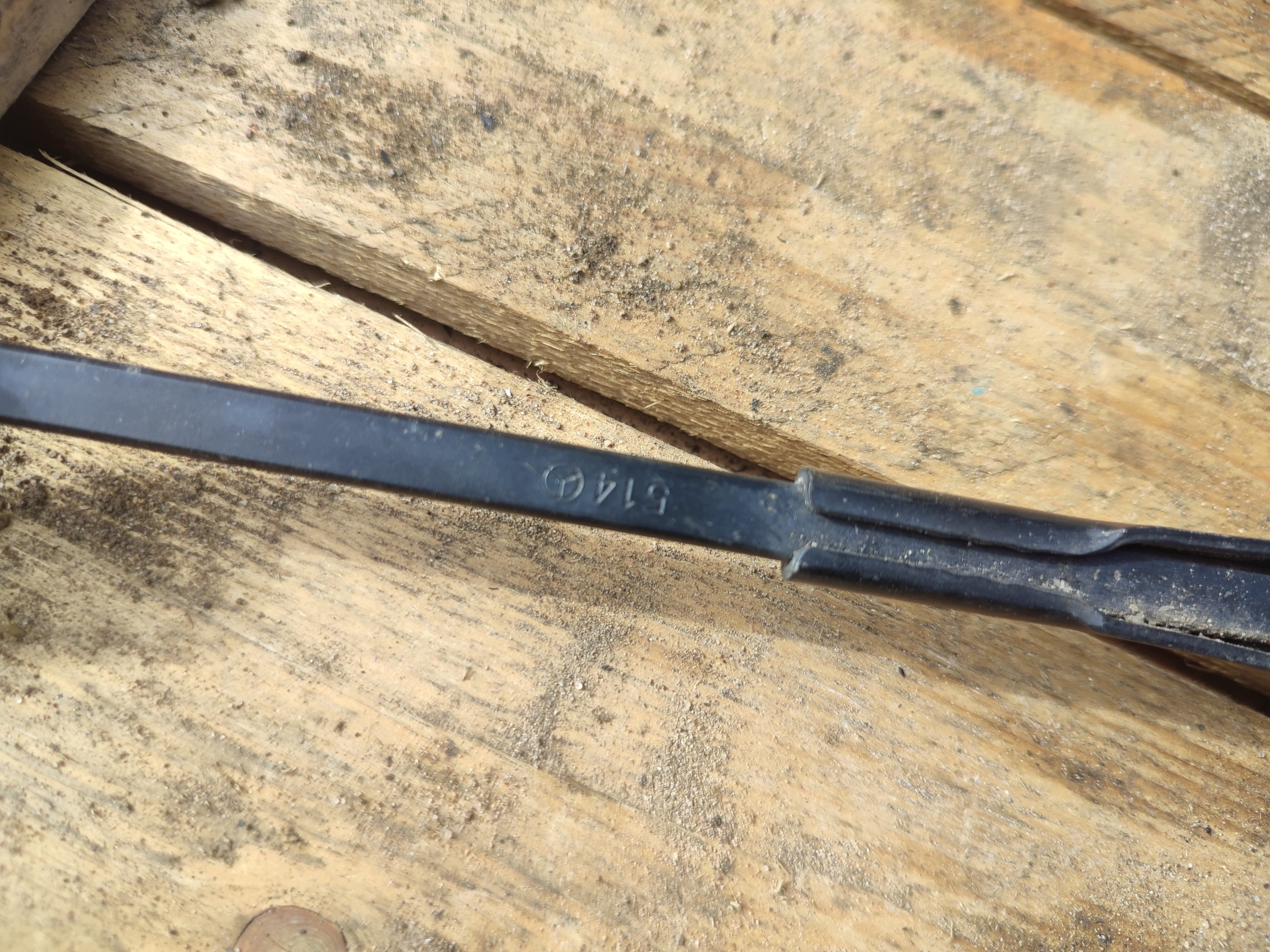 wiper arm Mercedes 514