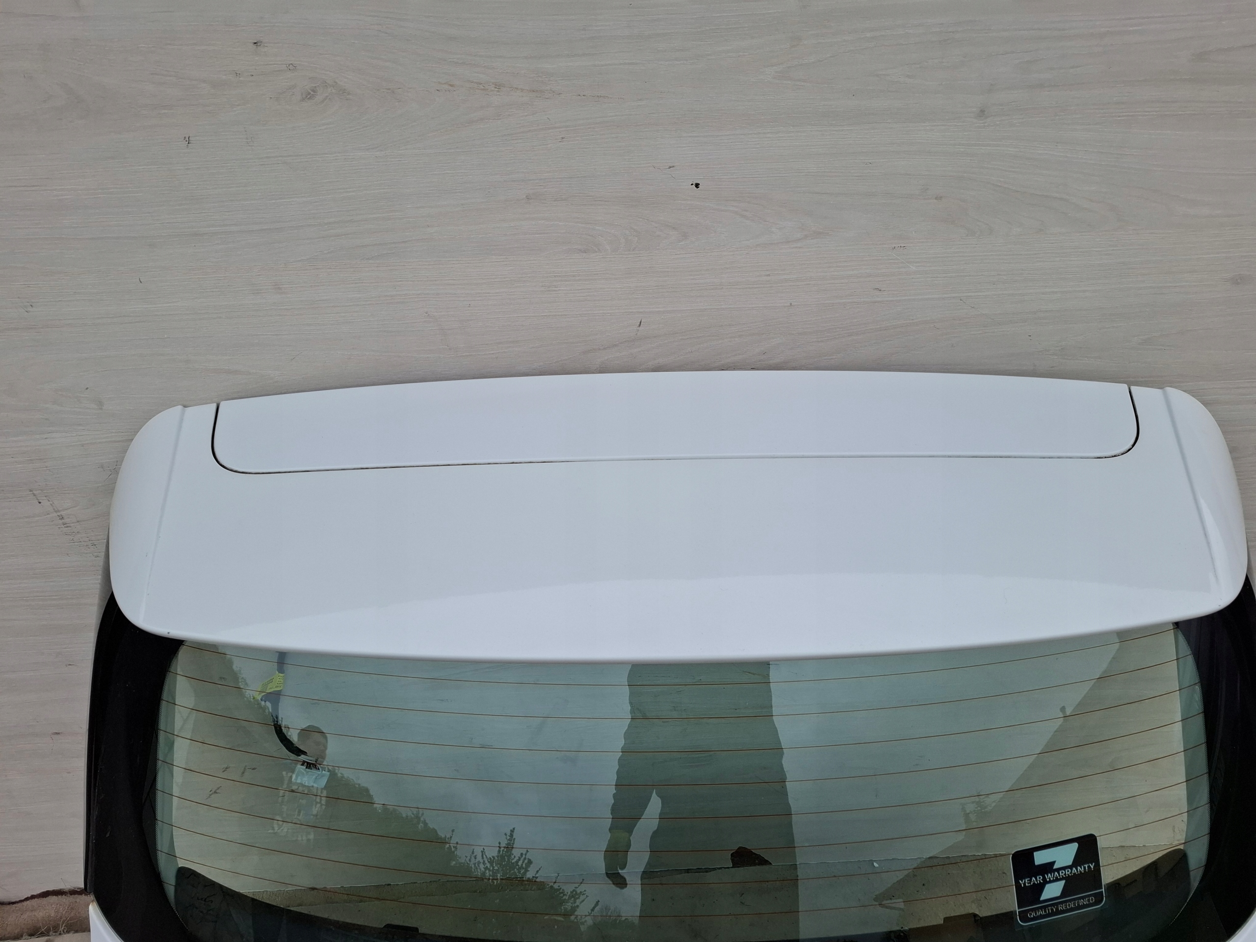 KIA STONIC boot door rear BIALA UD 22r