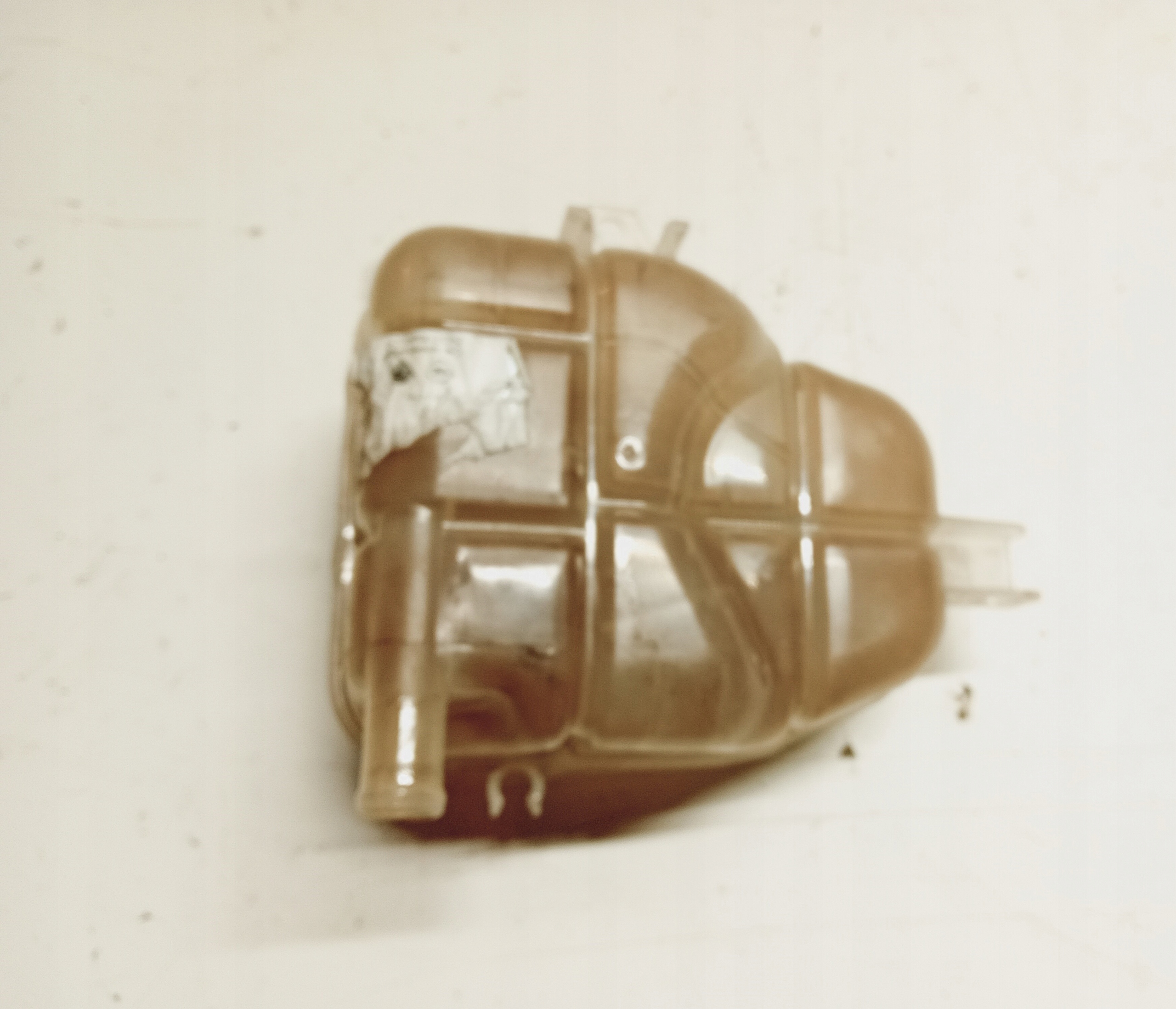 Réservoir eau OPEL MERIVA B 1.4B 39097904