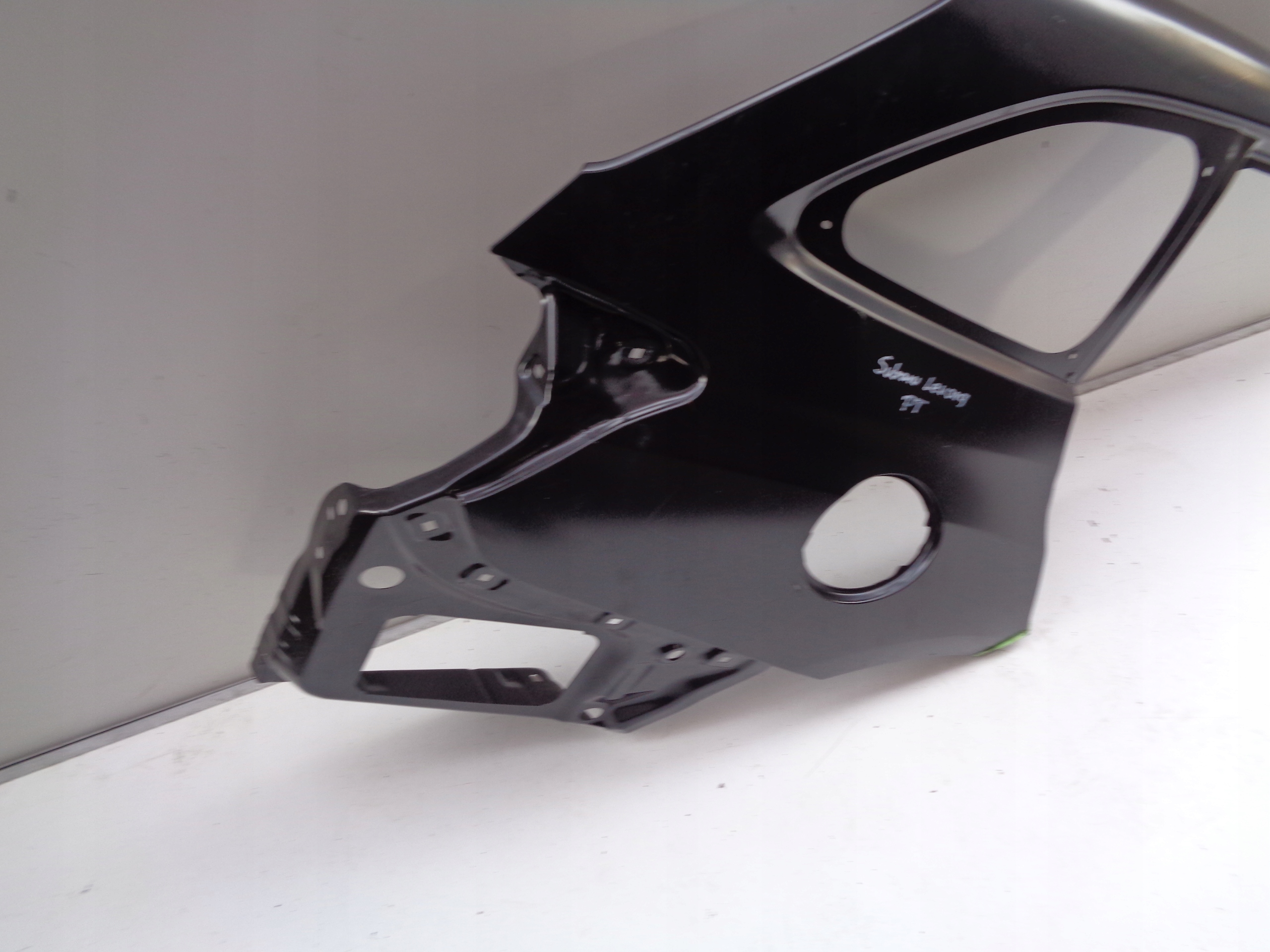 fender right rear SUBARU LEVORG 14
