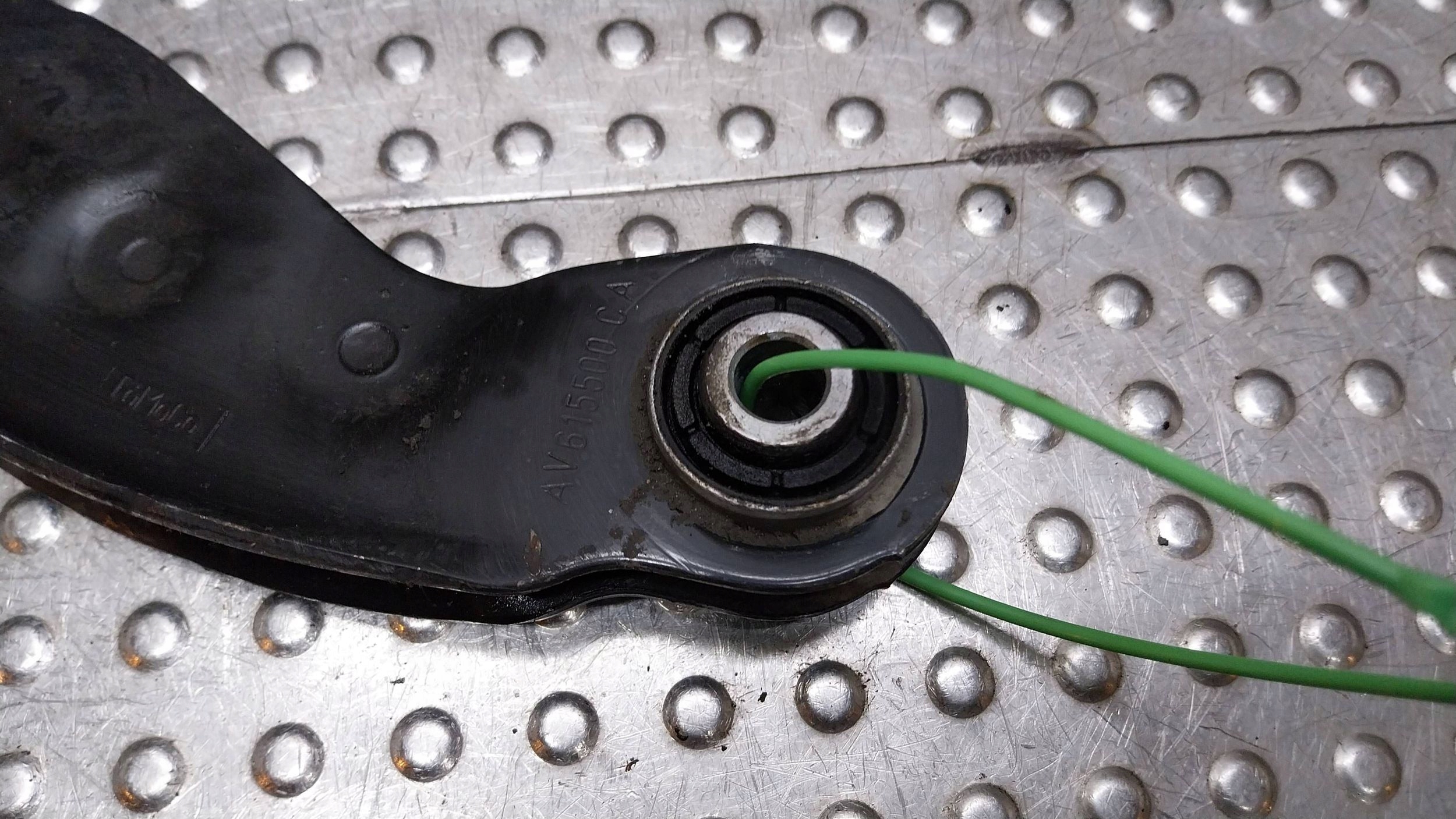 Querlenker links rechts heck AV61-5500-CA FORD FOCUS MK3 HB C-MAX MK2 GRAND