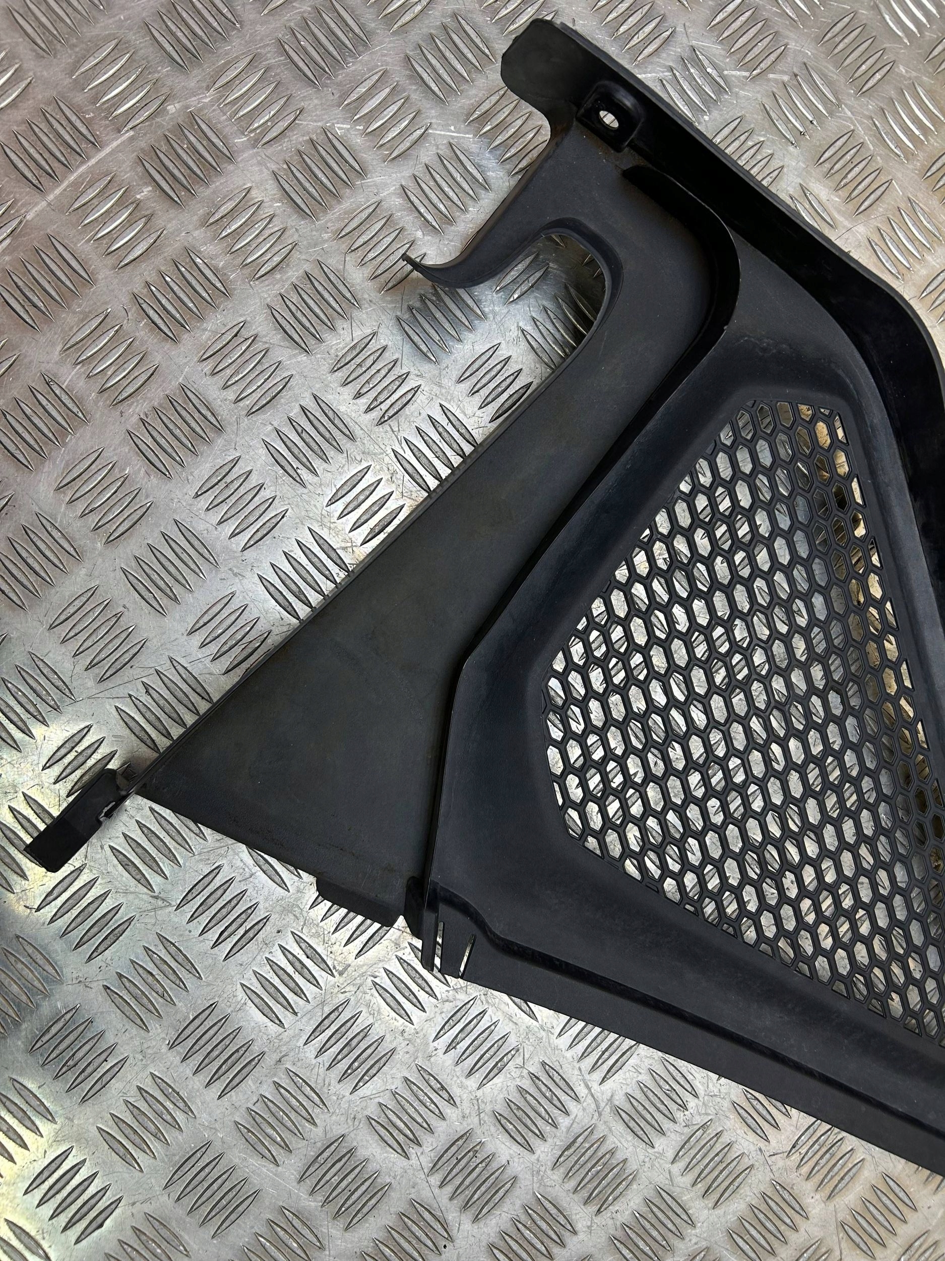 torpedo front cover left BMW X5 F15 2015 9245593